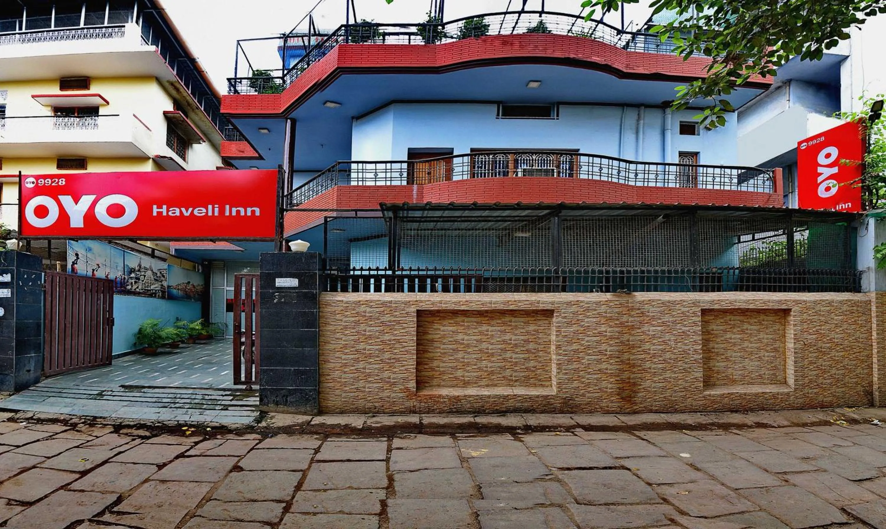 Facade/entrance in Hotel O Haveli Inn