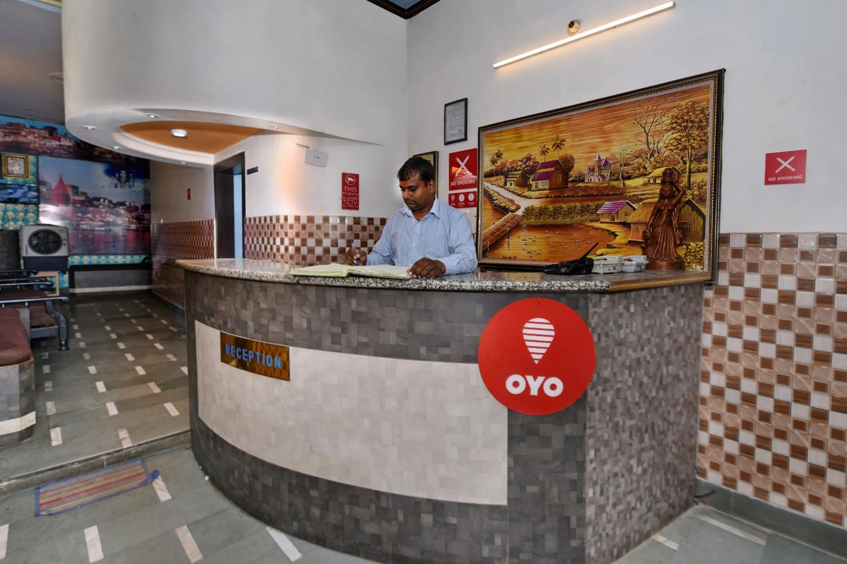 Lobby or reception in Hotel O Haveli Inn