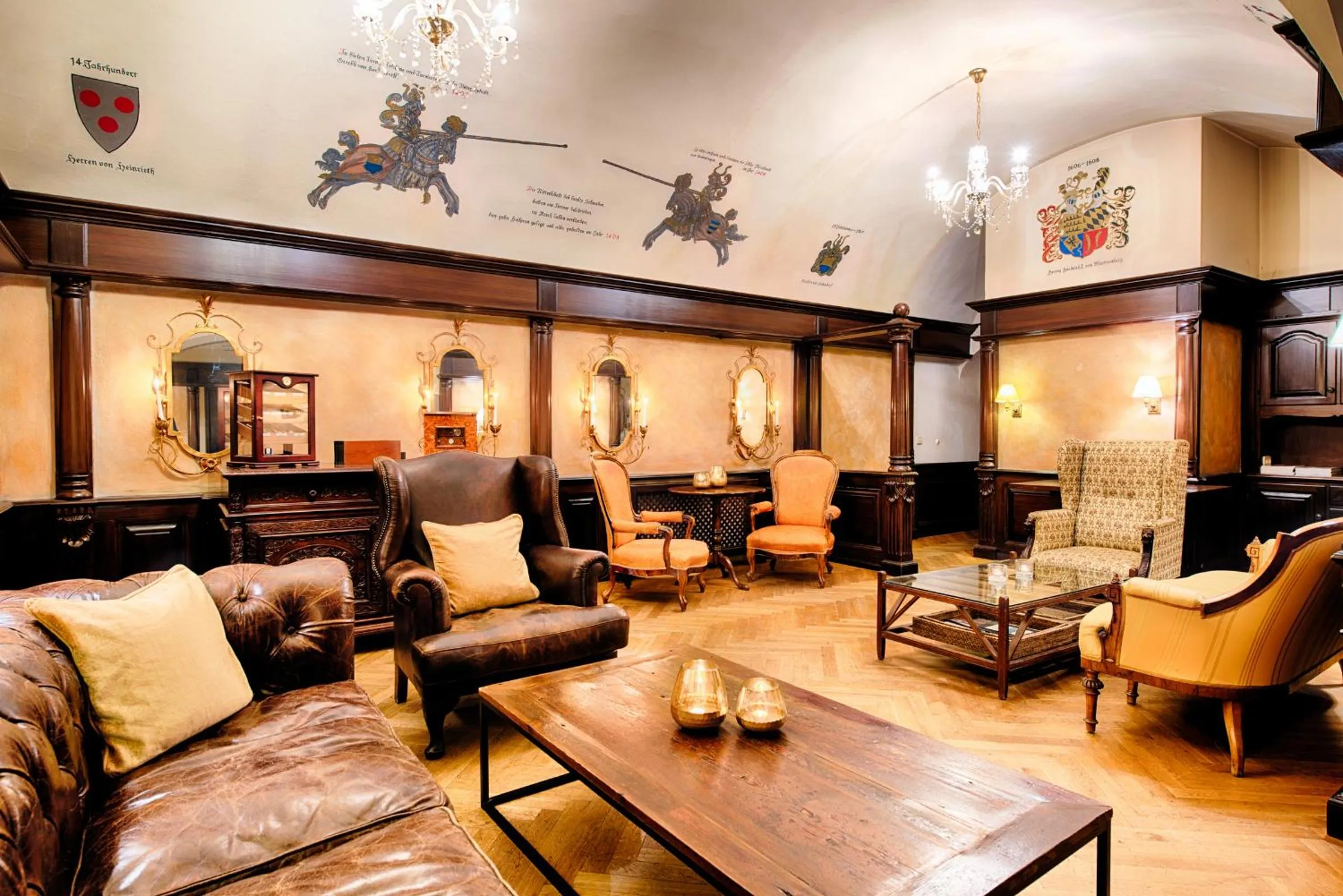 Lounge or bar in Hotel Schloss Lehen