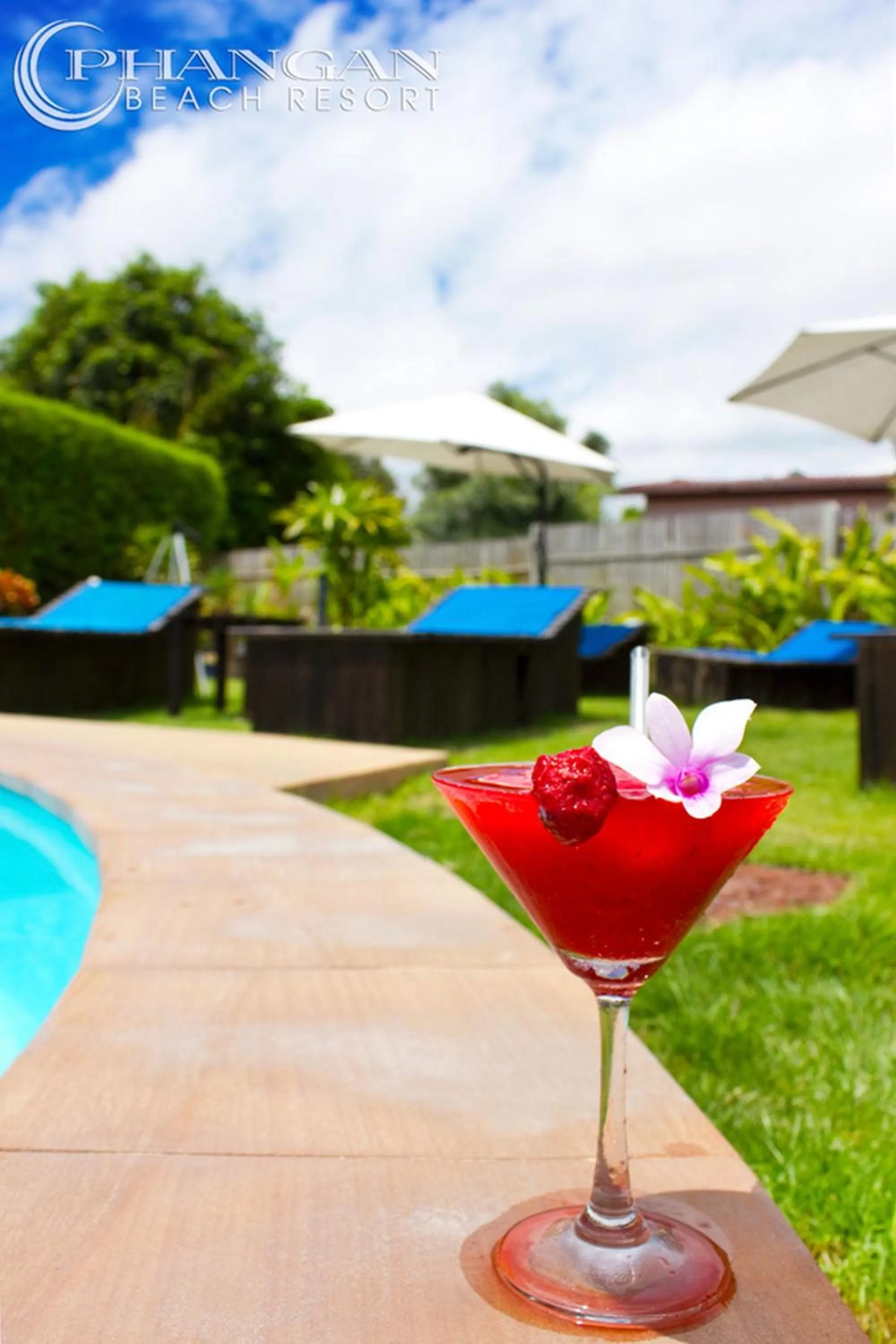 Swimming pool in Phangan Beach Resort