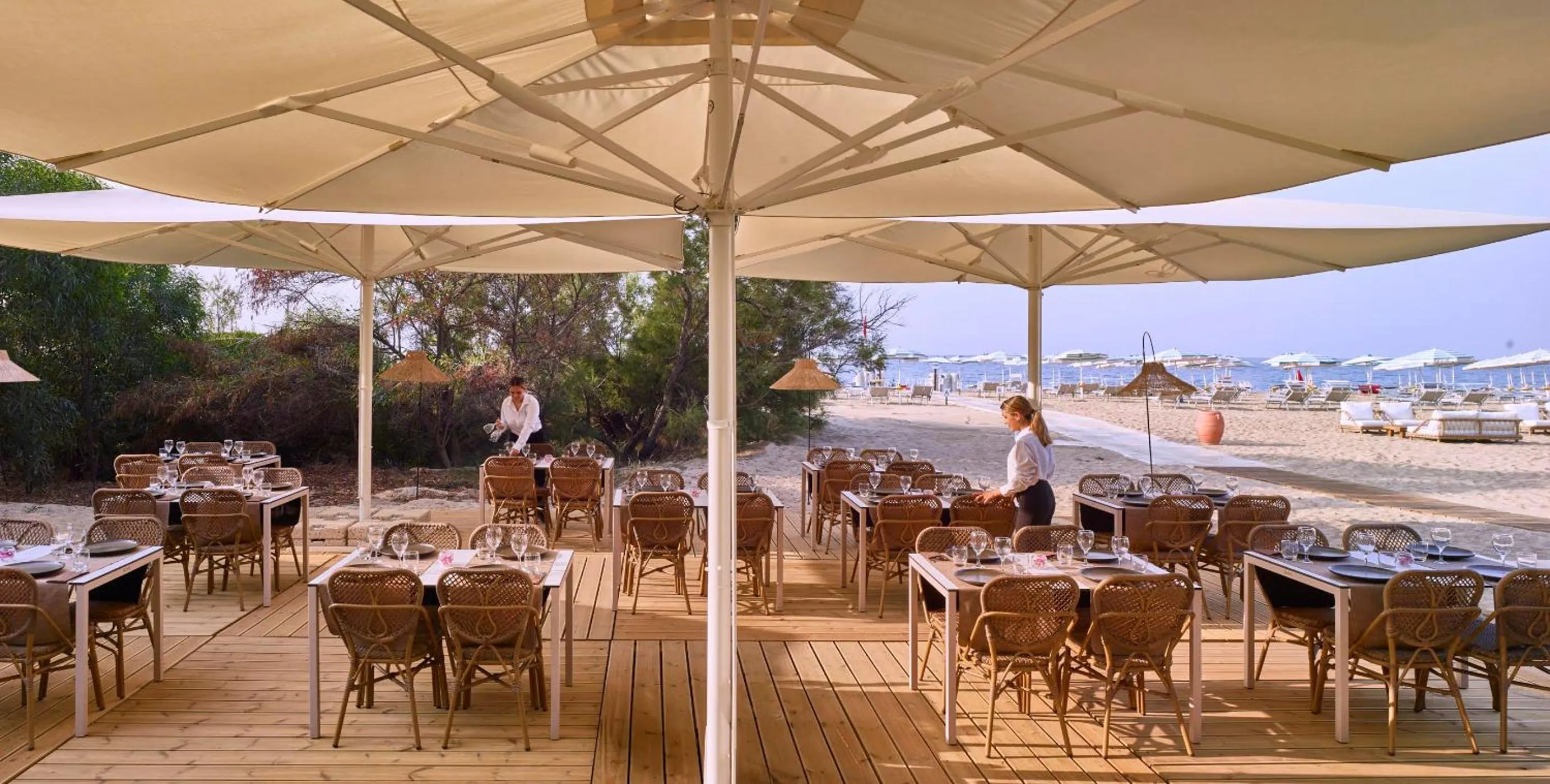 Restaurant/places to eat in Serenè Resort