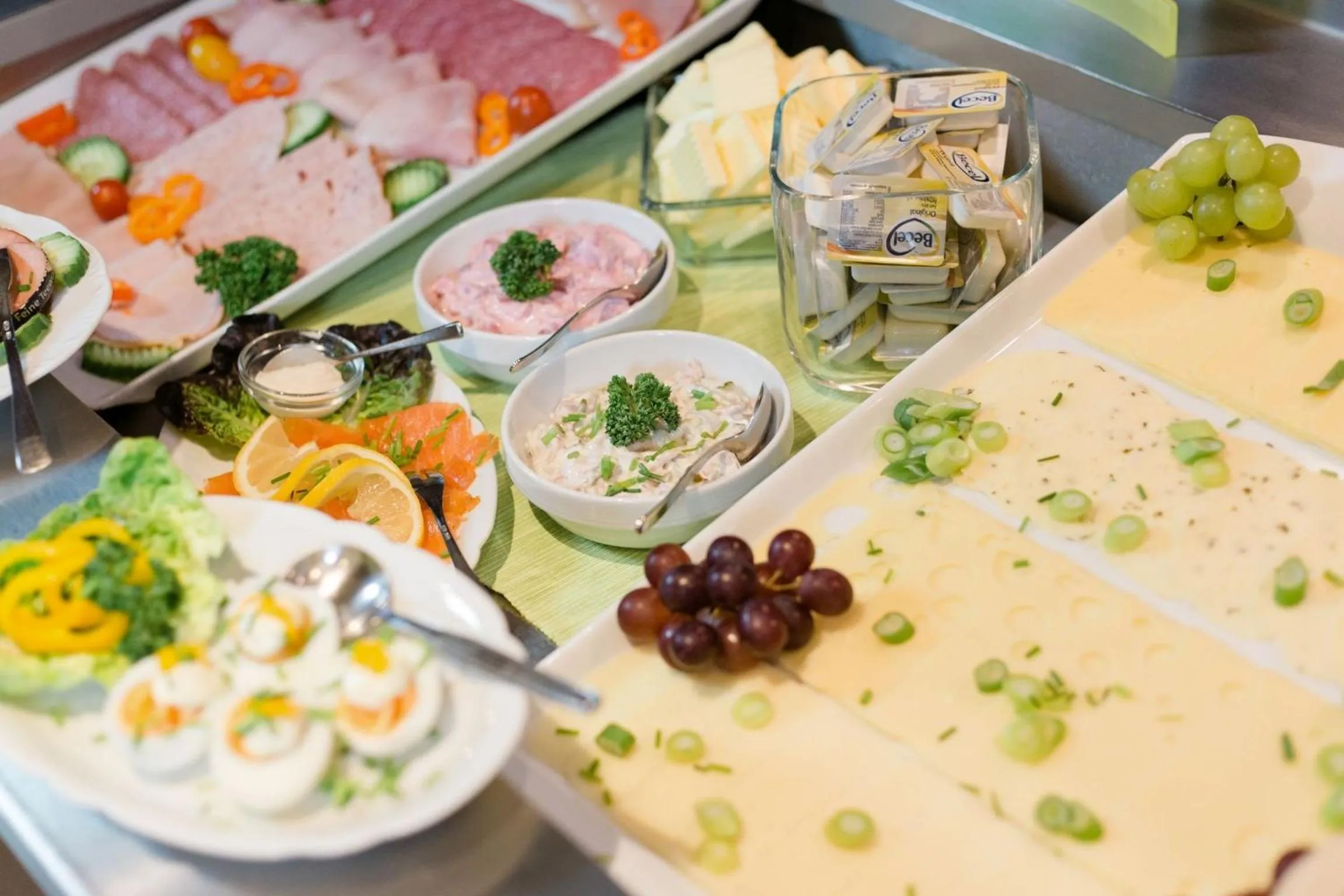 Buffet breakfast in Friesen Hotel