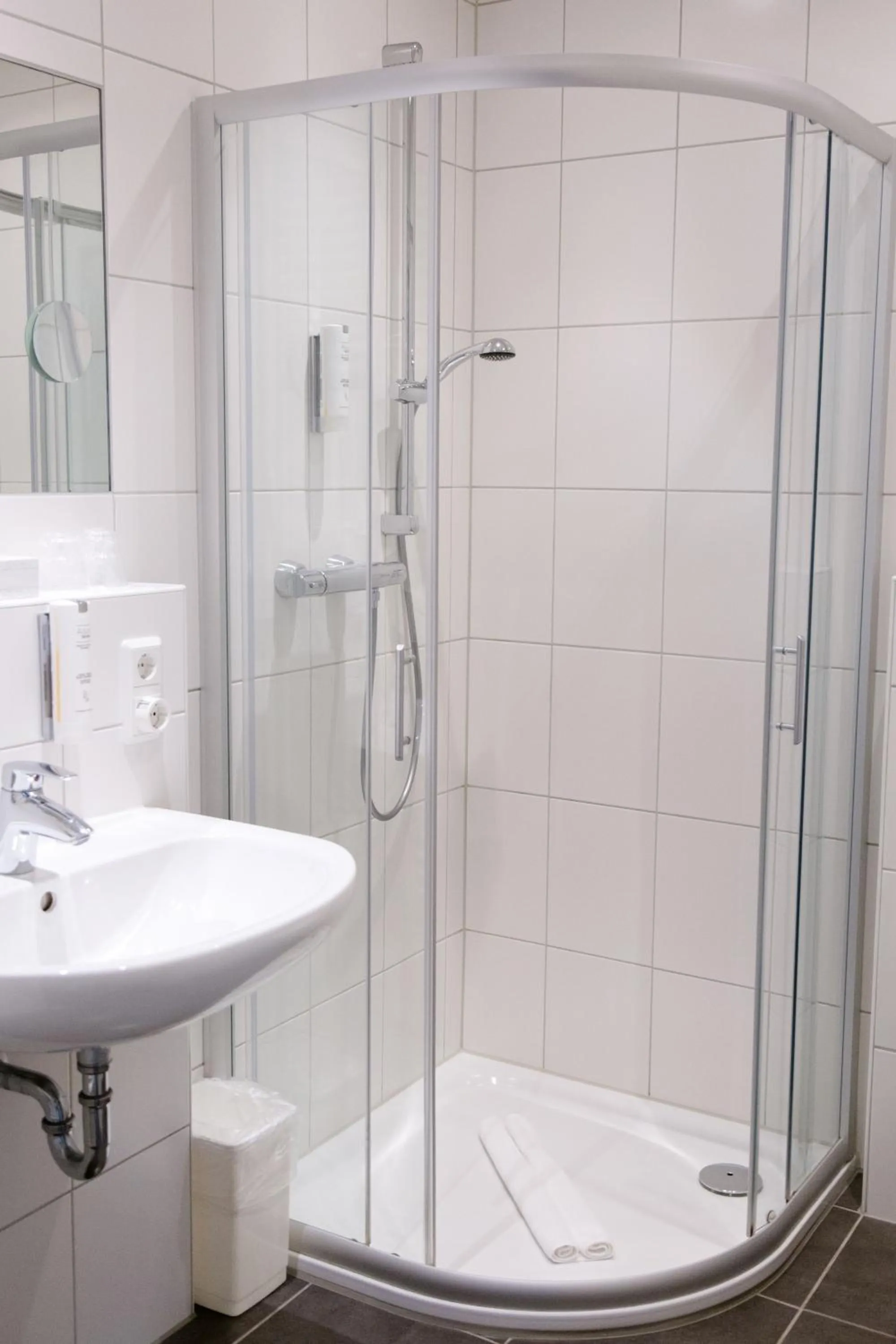Bathroom in Friesen Hotel