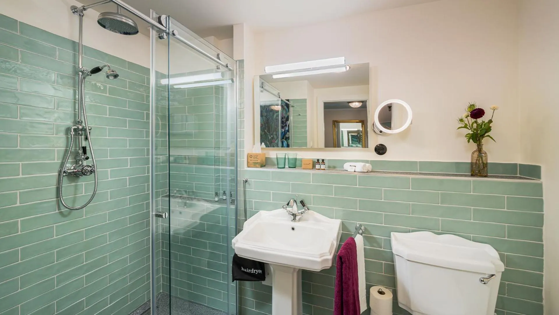 Bathroom in Parkhotel Landau