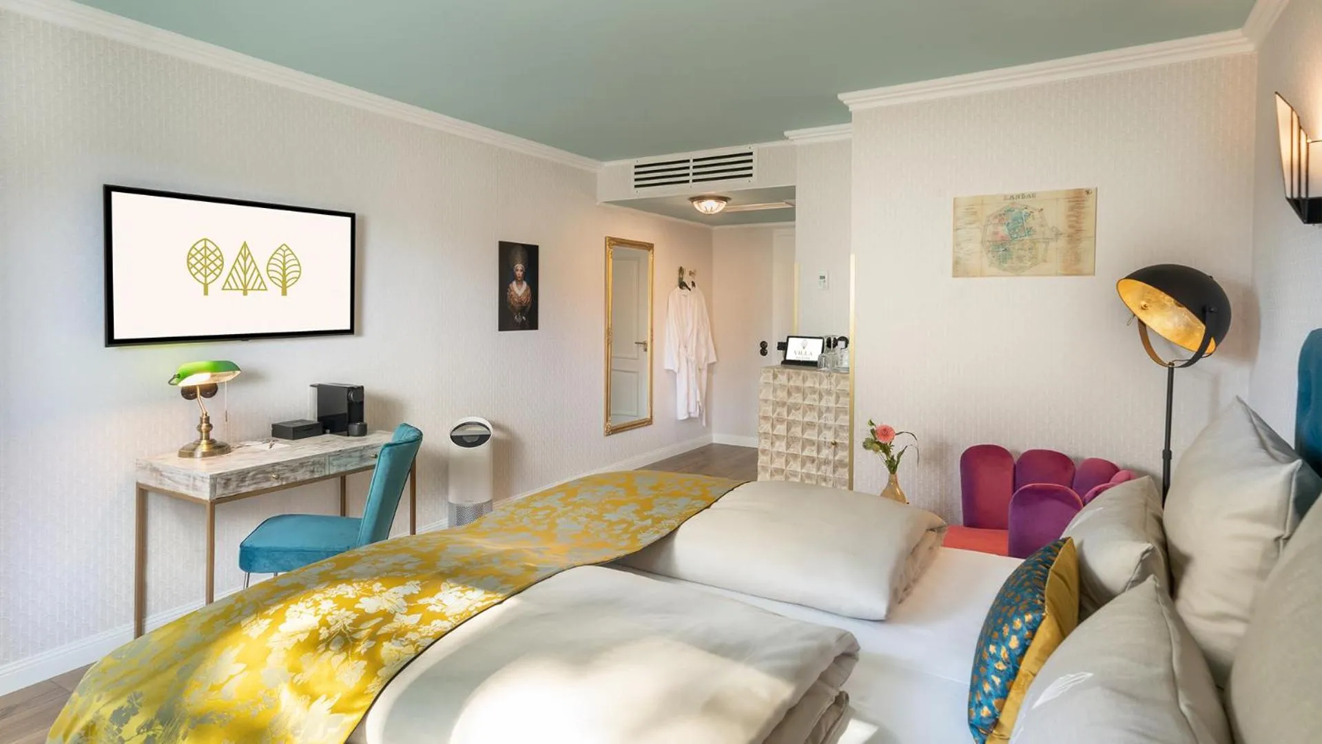 Photo of the whole room, Bed in Parkhotel Landau