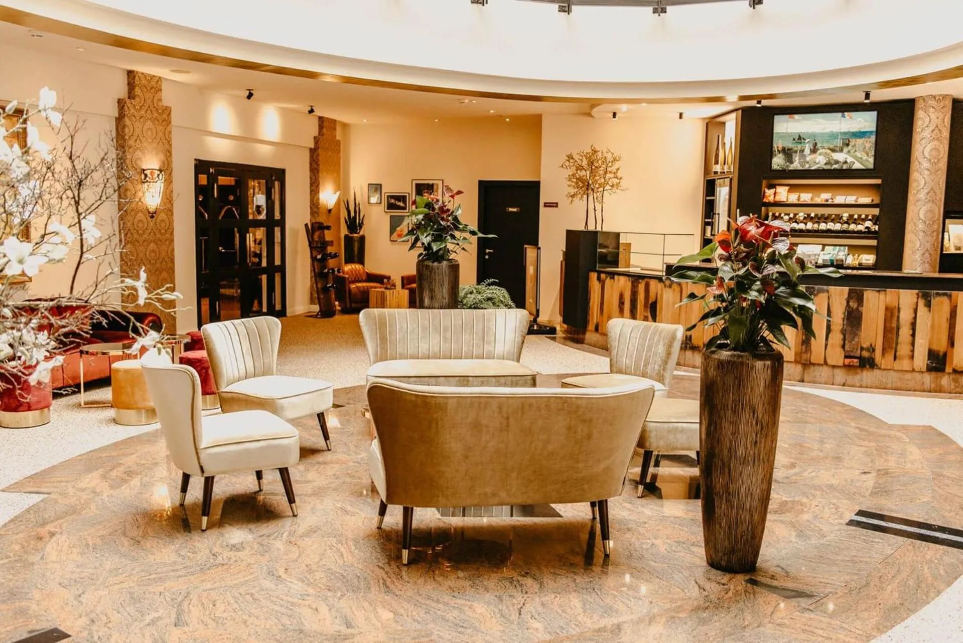 Lobby or reception in Parkhotel Landau