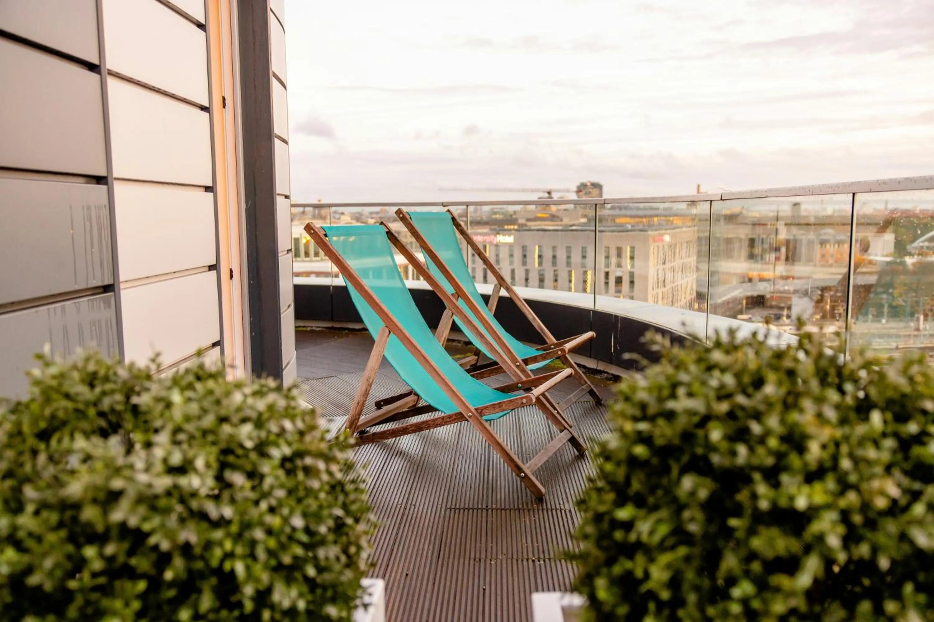 Balcony/Terrace in Motel One Berlin-Hauptbahnhof