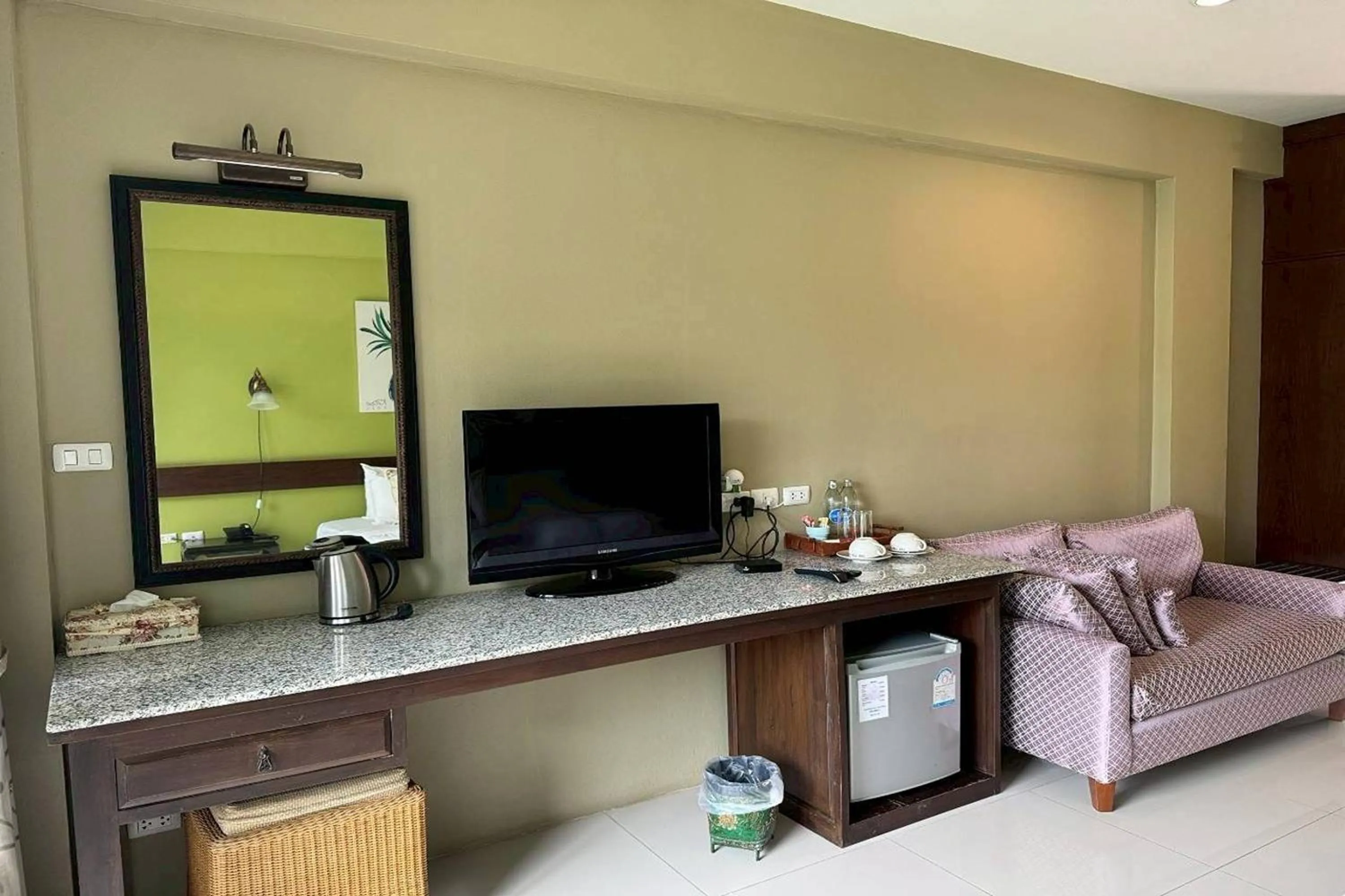 TV and multimedia in Poonyamantra Resort Chiang Rai