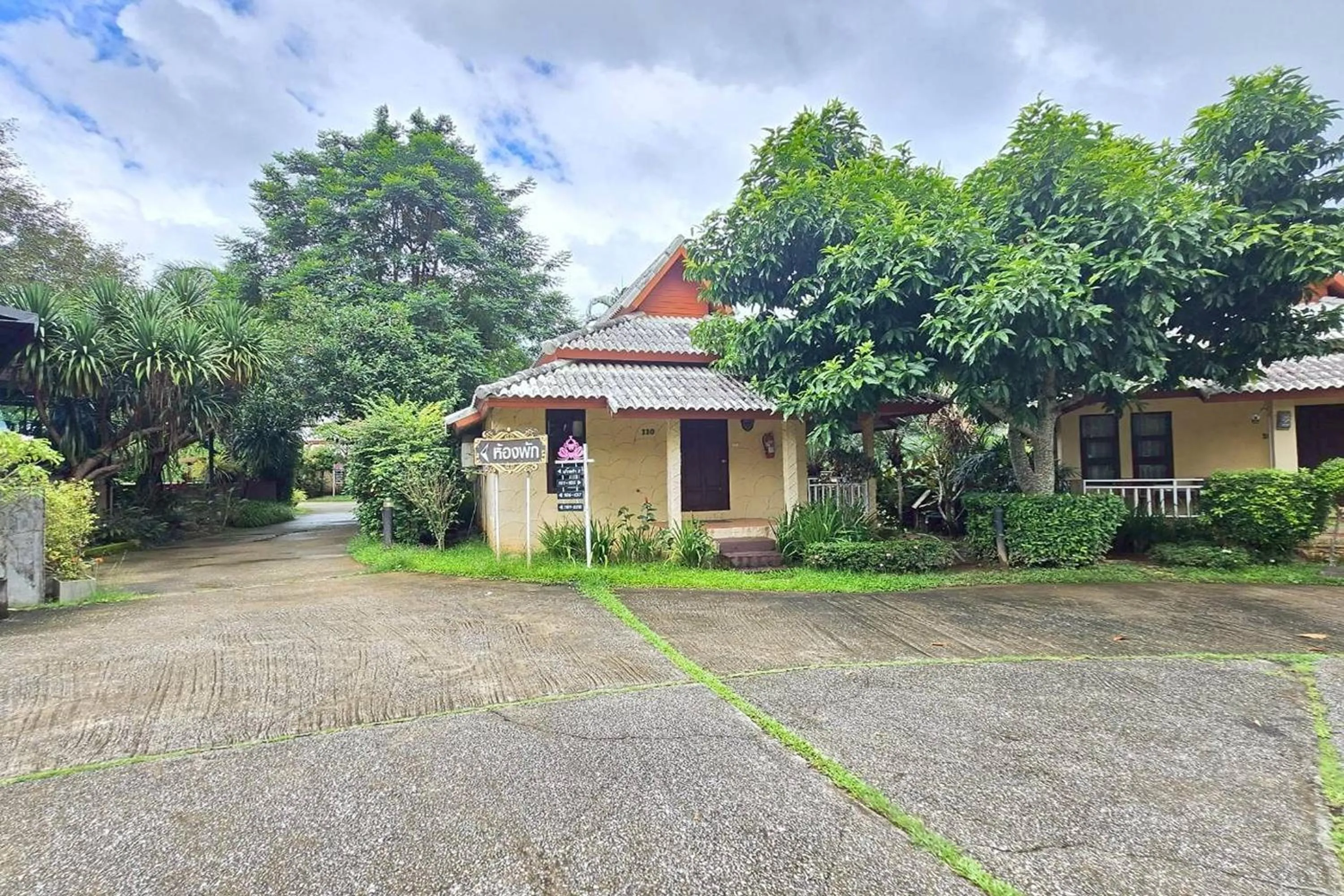 Property building in Poonyamantra Resort Chiang Rai