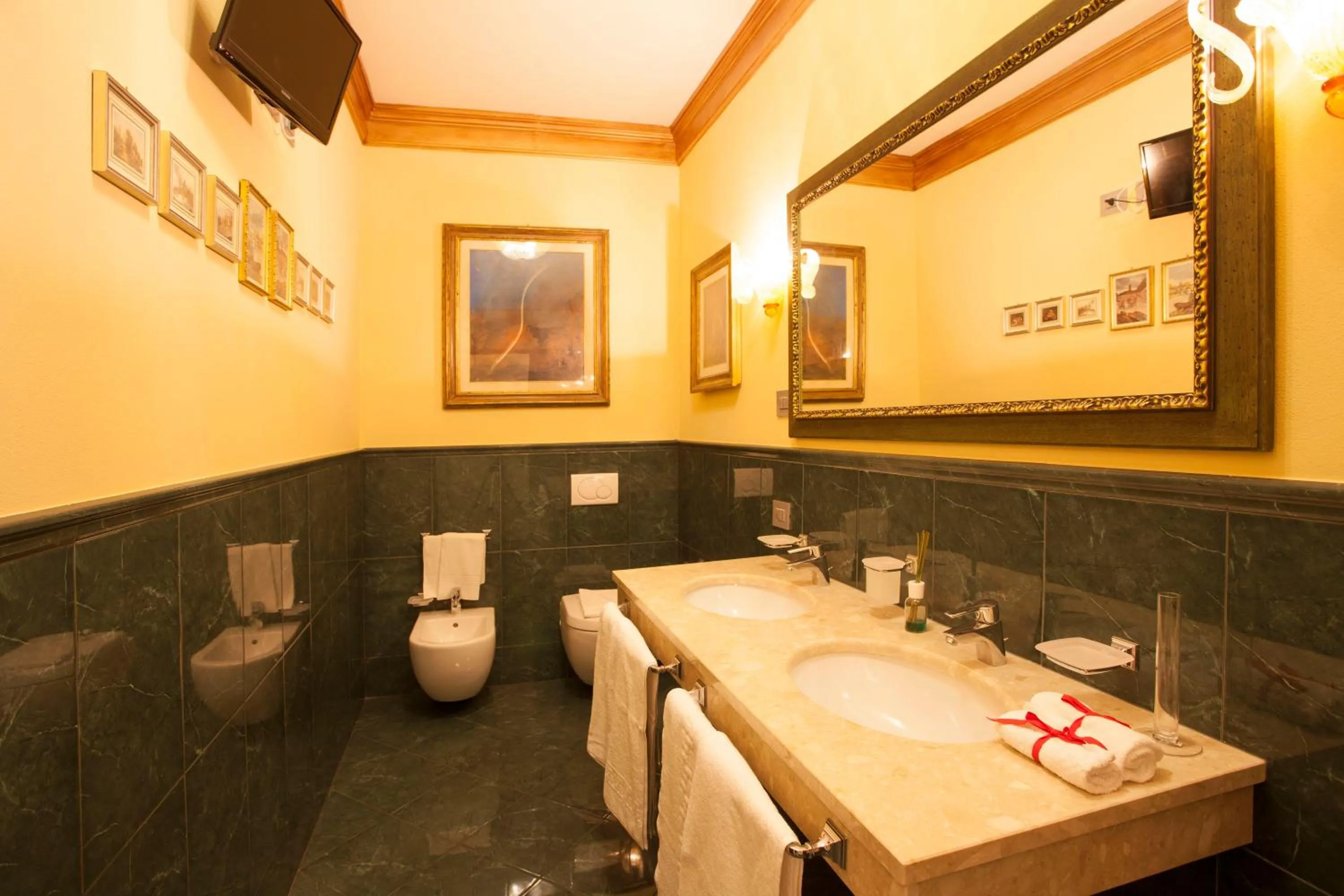 Bathroom in Martins Residence de Luxe