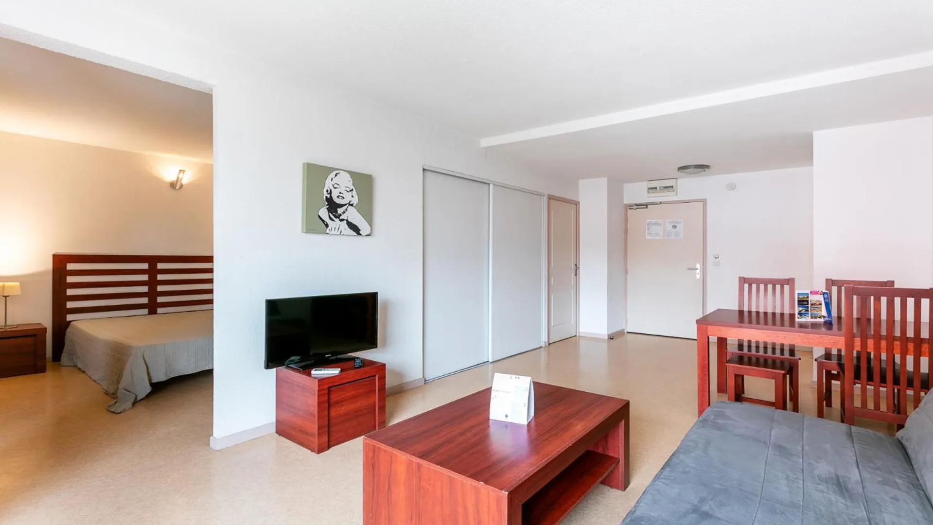 Living room in Vacancéole - Résidence Le Saint Clair