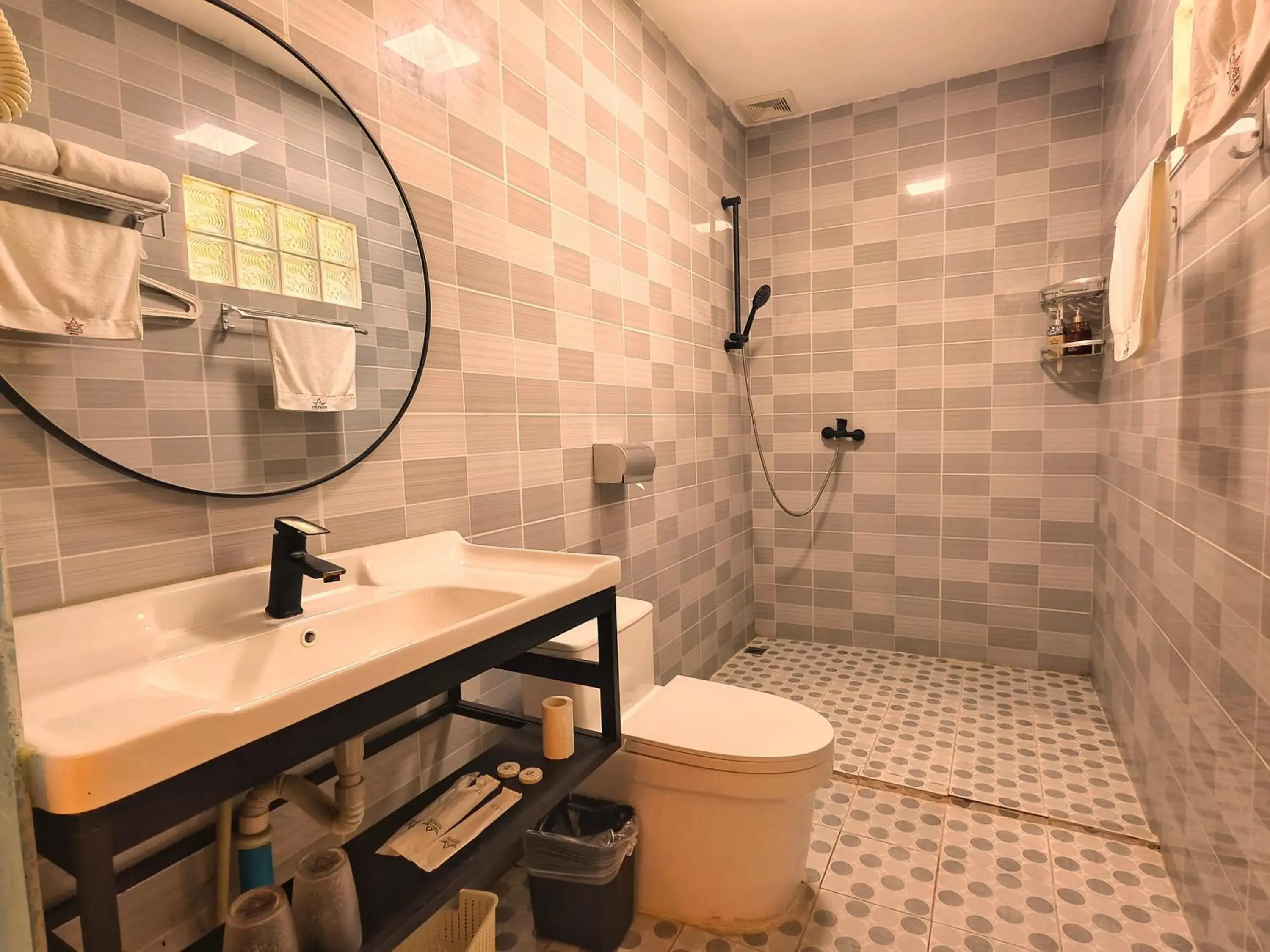 Economy Double or Twin Room in Luang Prabang chanon hotel Economy Double or Twin Room in Luang Prabang chanon hotel