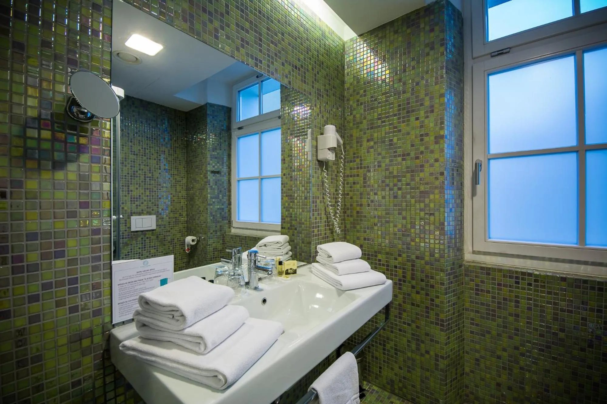 Bathroom in Rimske Terme Resort - Hotel Zdraviliški dvor