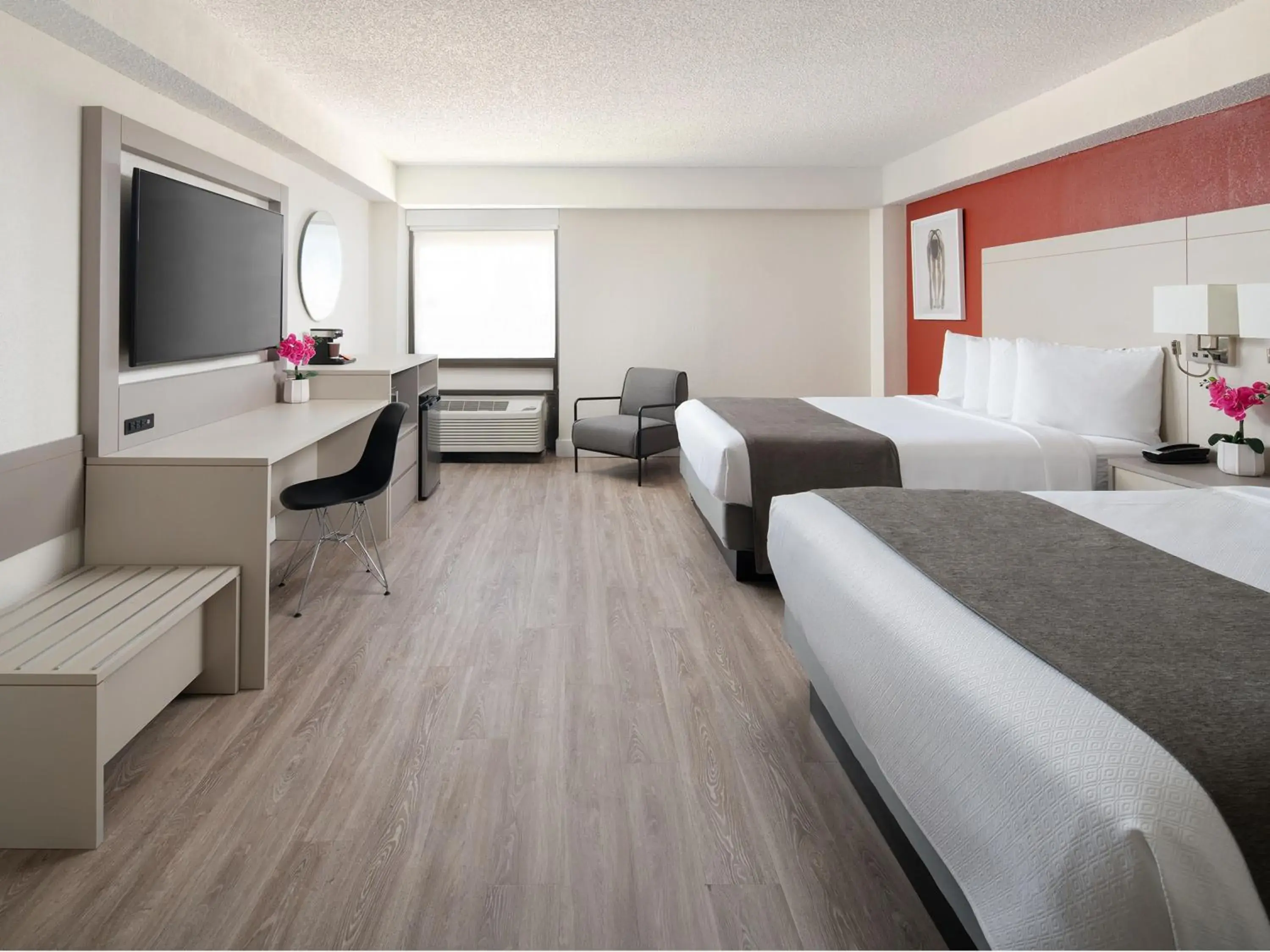 Deluxe Queen Room with Two Queen Beds-Tower in Wyndham I-Drive Avanti Resort & Conference Center Deluxe Queen Room with Two Queen Beds-Tower in Wyndham I-Drive Avanti Resort & Conference Center