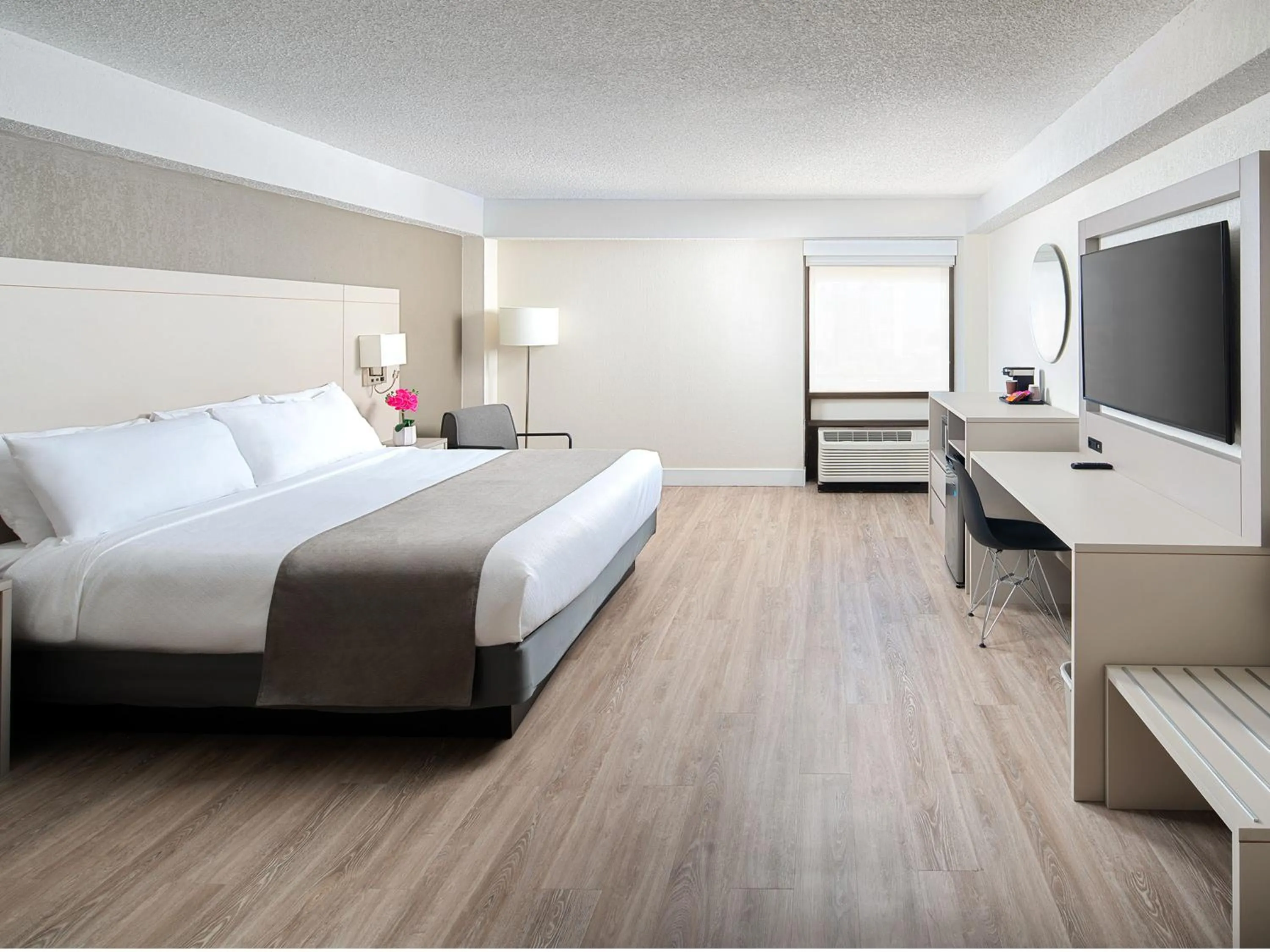 Bed in Wyndham I-Drive Avanti Resort & Conference Center