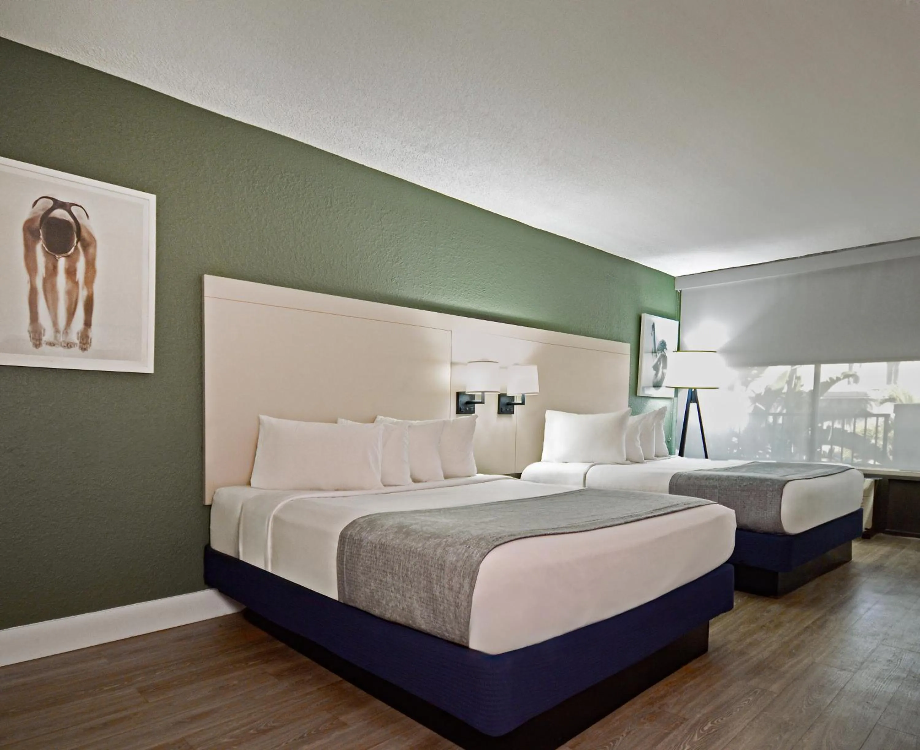 Bed in Wyndham I-Drive Avanti Resort & Conference Center