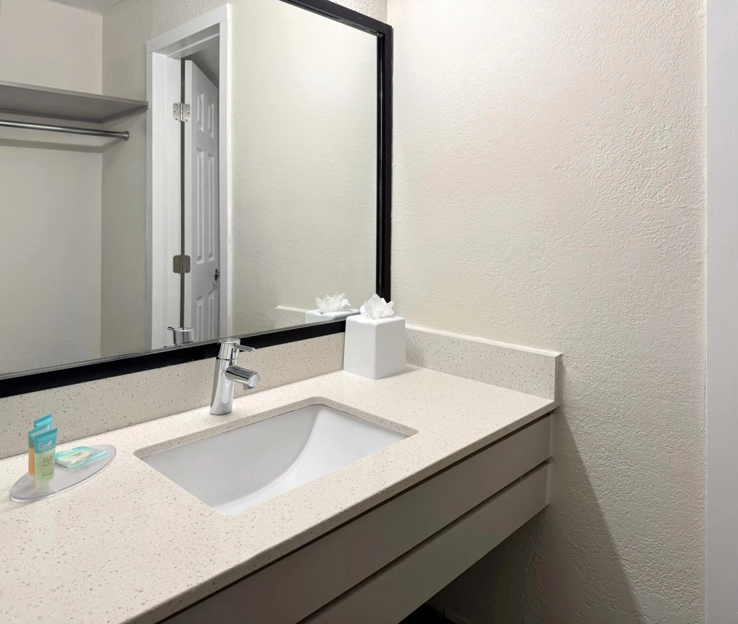 Bathroom in Wyndham I-Drive Avanti Resort & Conference Center