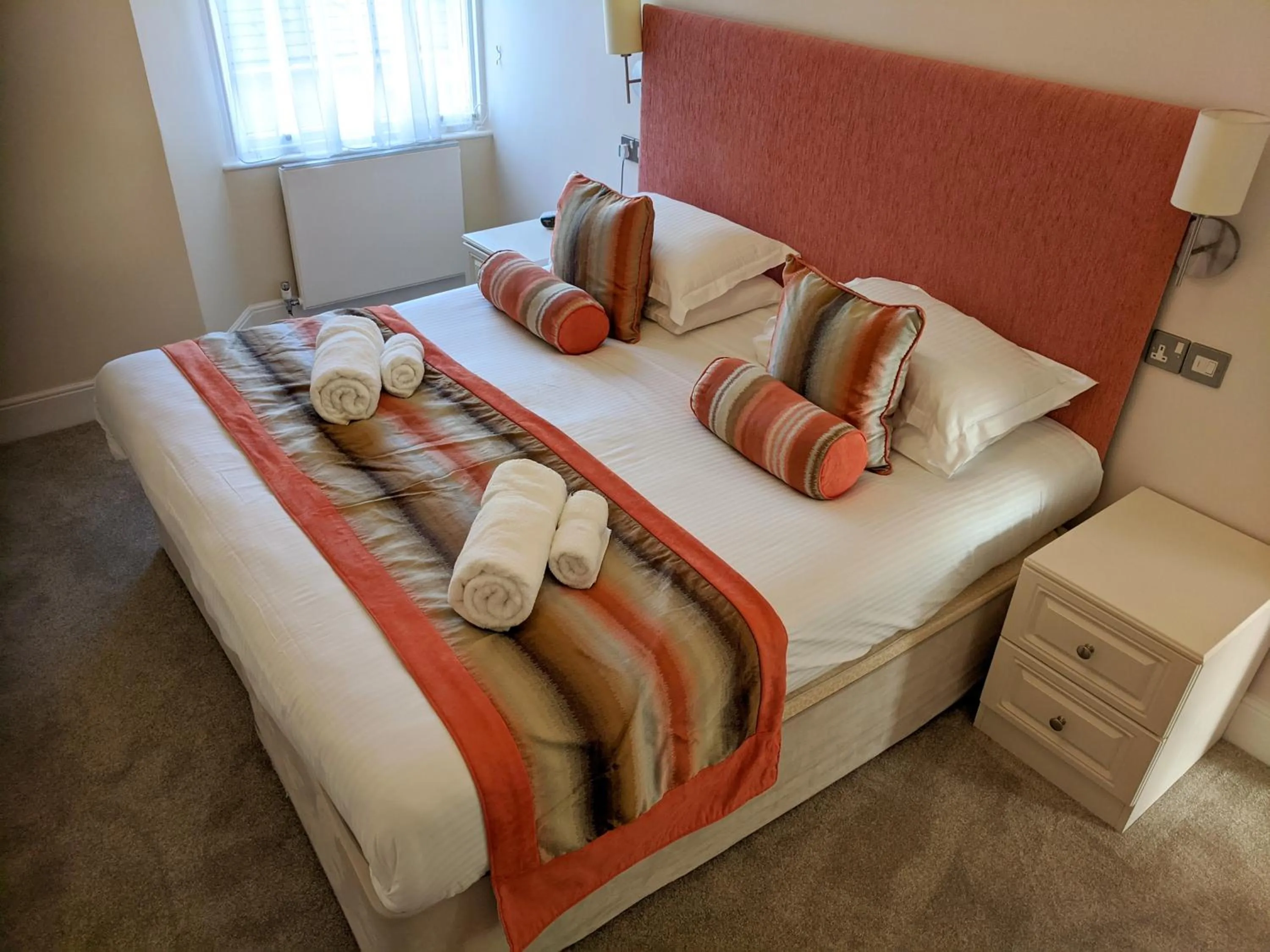 Bedroom, Bed in The Osborne Apartments