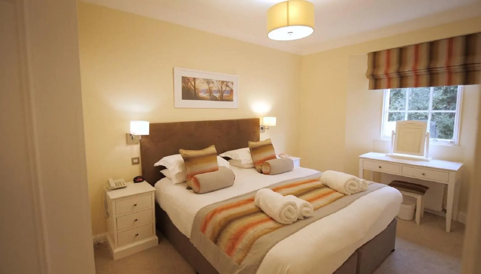 Bedroom, Bed in The Osborne Apartments