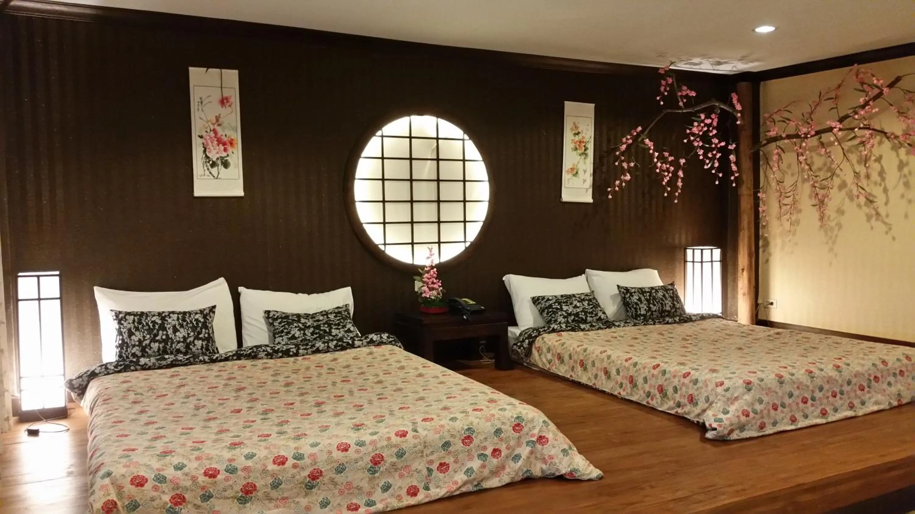 Decorative detail in Baanplaidoi Resort