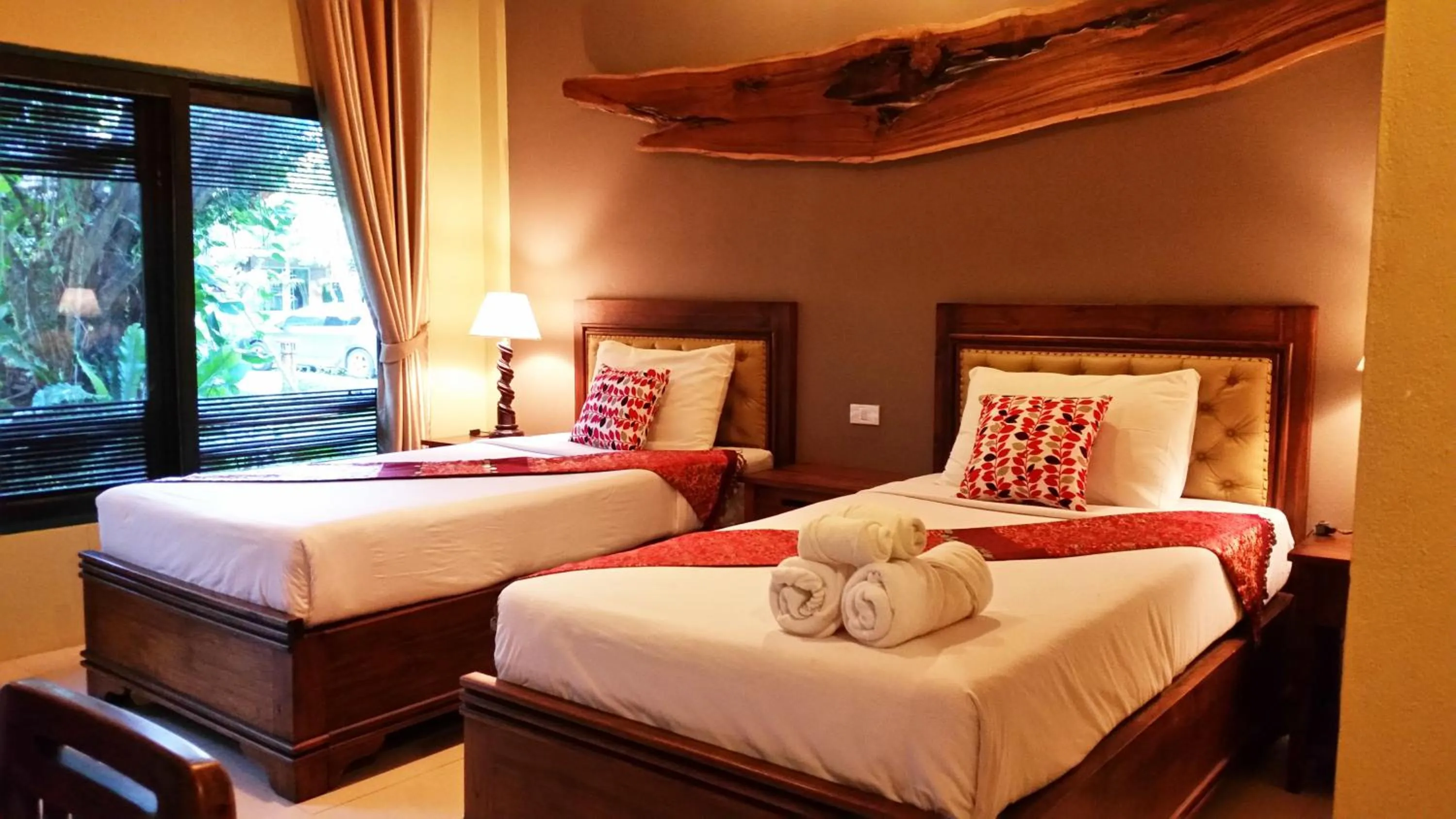 Photo of the whole room in Baanplaidoi Resort