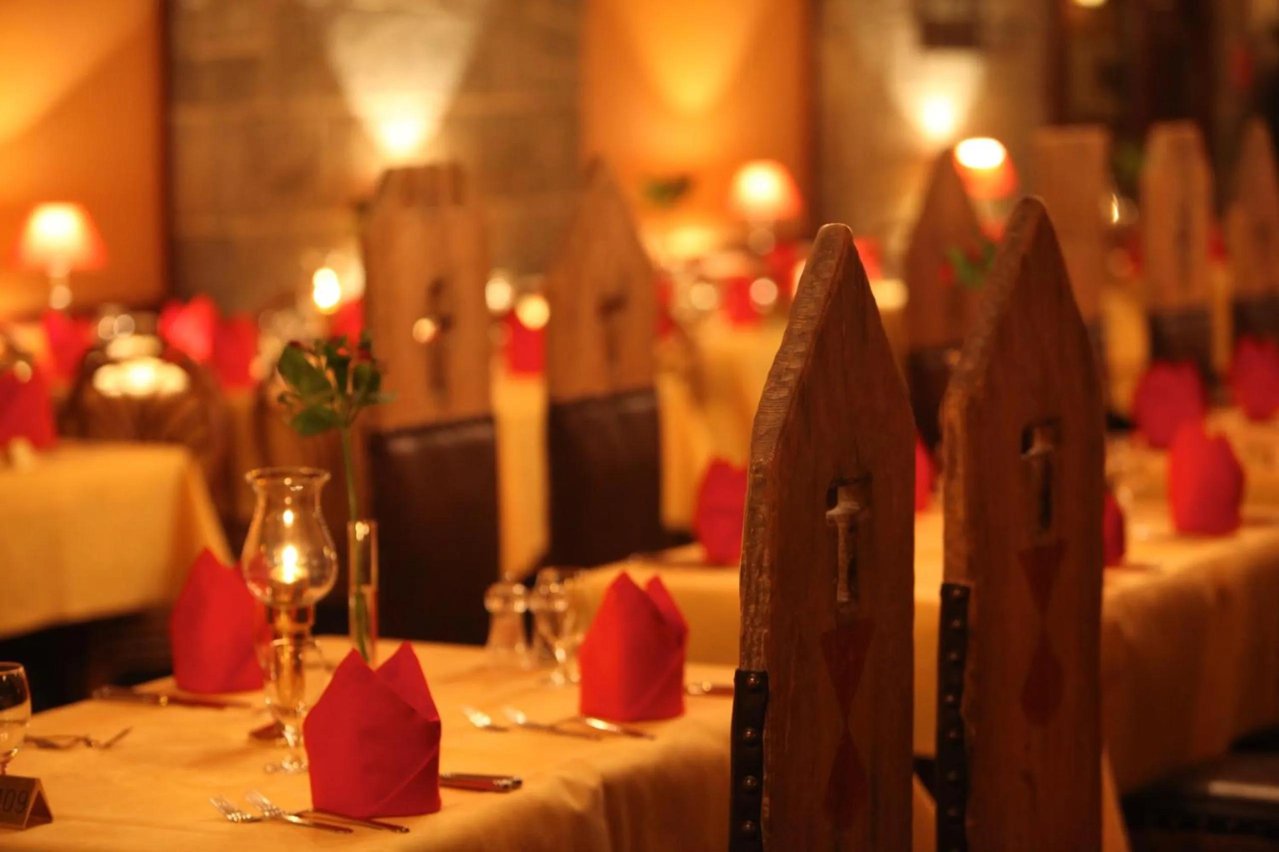 Restaurant/places to eat in 4-Sterne Burghotel Castillo Alcazar, Europa-Park Erlebnis-Resort