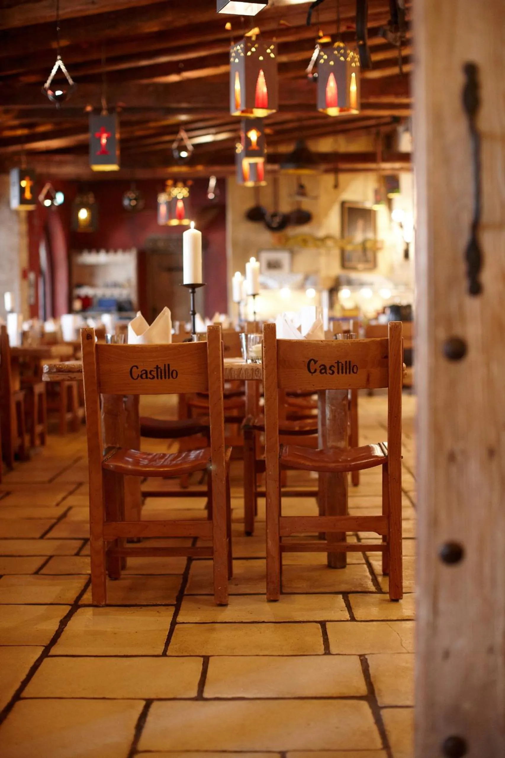 Restaurant/places to eat in 4-Sterne Burghotel Castillo Alcazar, Europa-Park Erlebnis-Resort