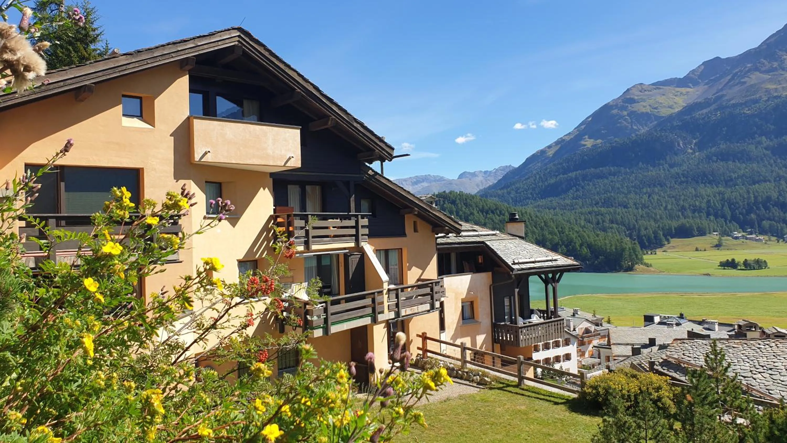 Aparthotel Chesa Bellaval