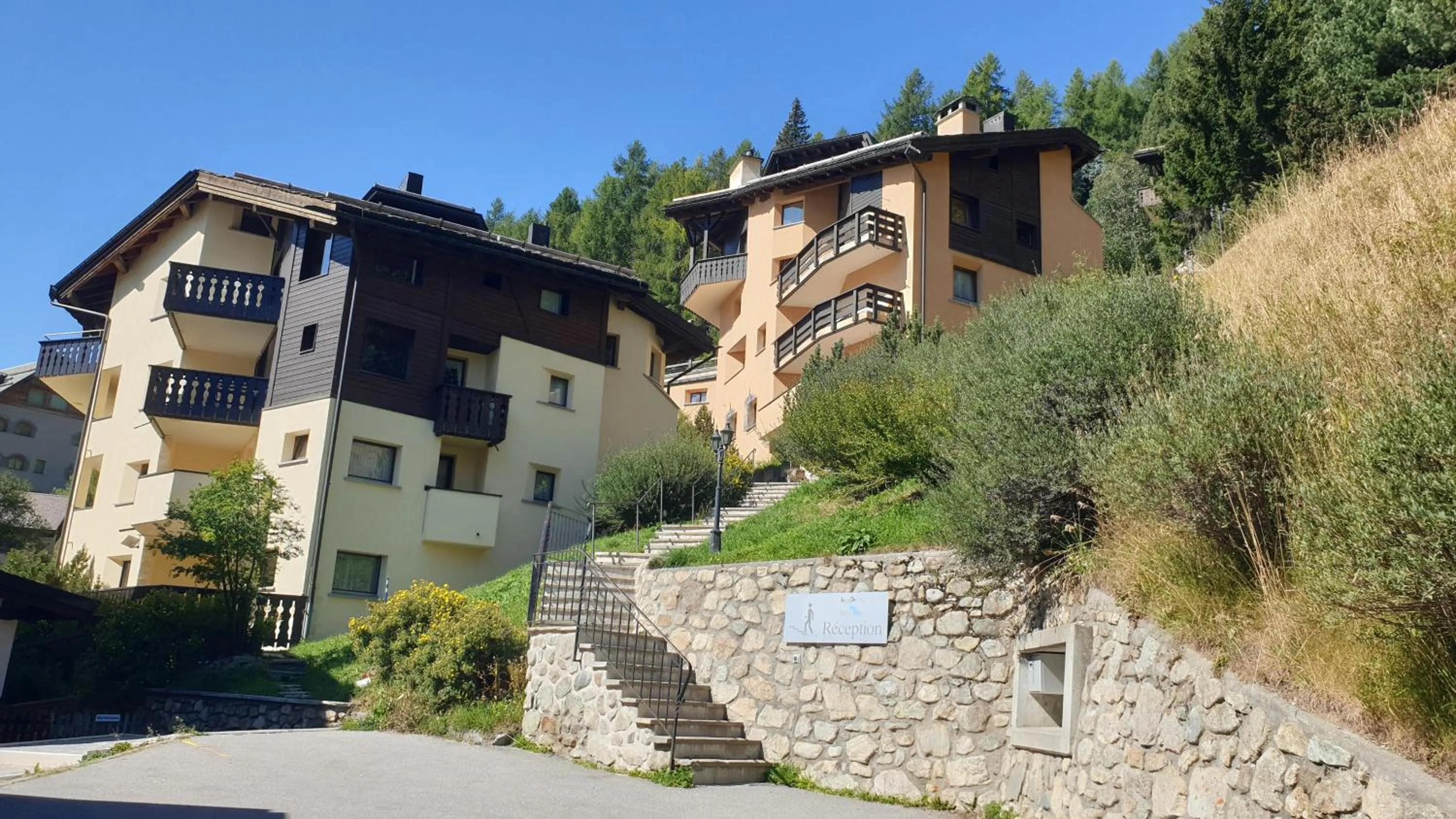 Aparthotel Chesa Bellaval