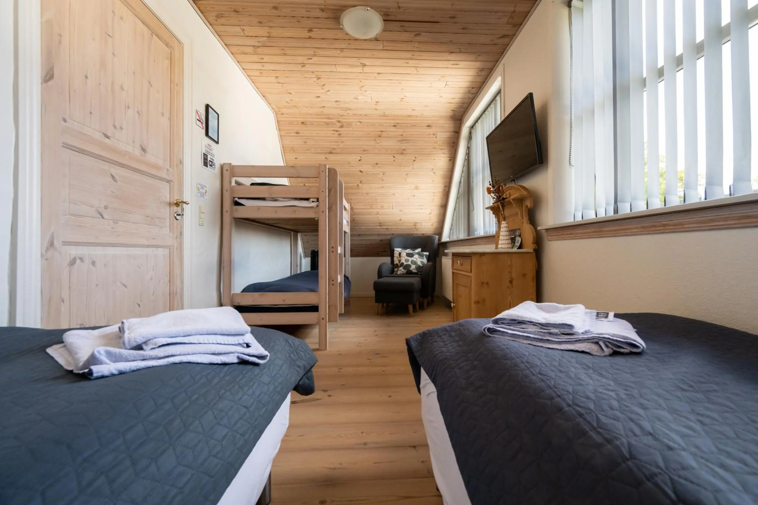 Photo of the whole room, Bed in Sdr. Omme Bed & Breakfast