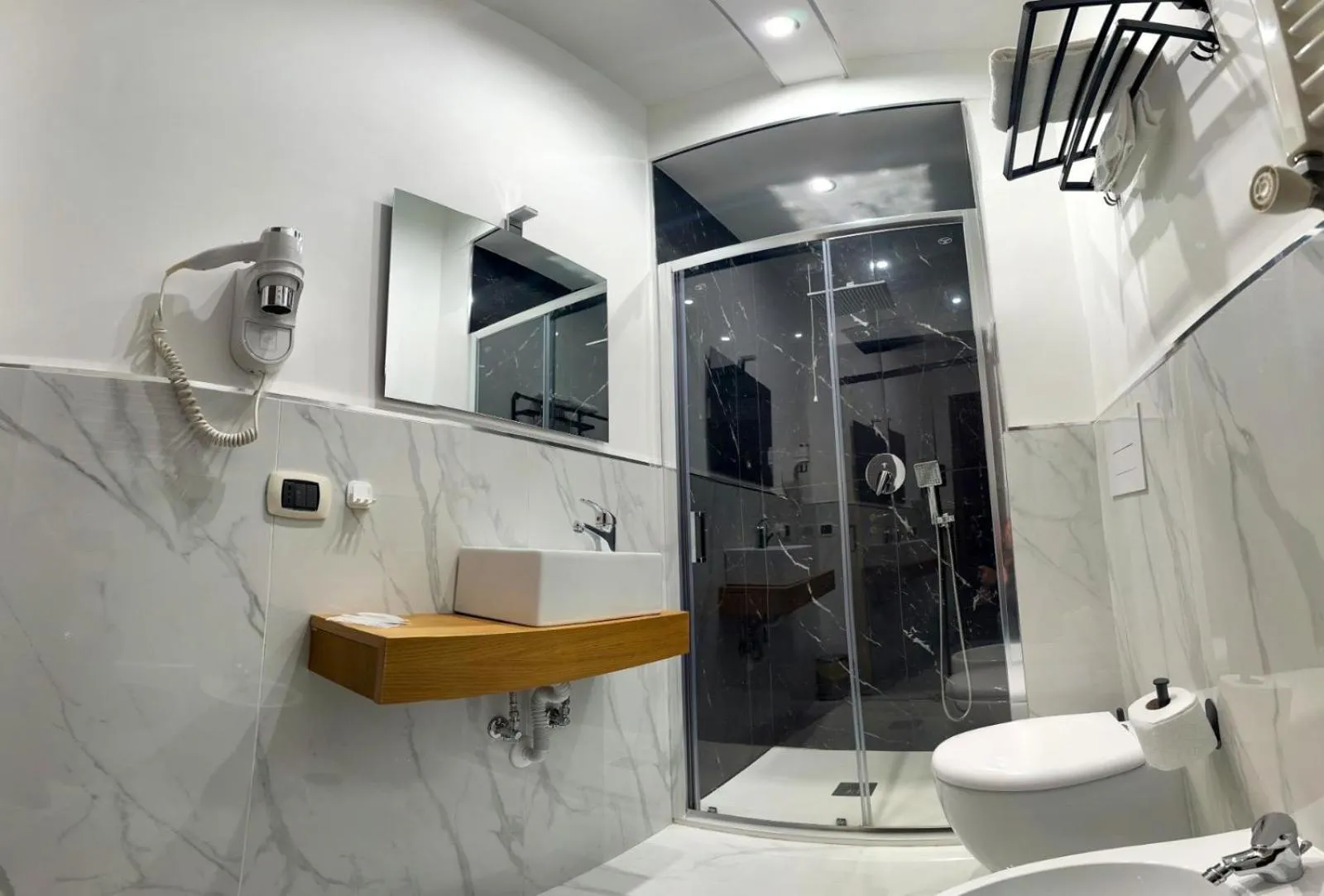 Toilet in Hotel Barbato