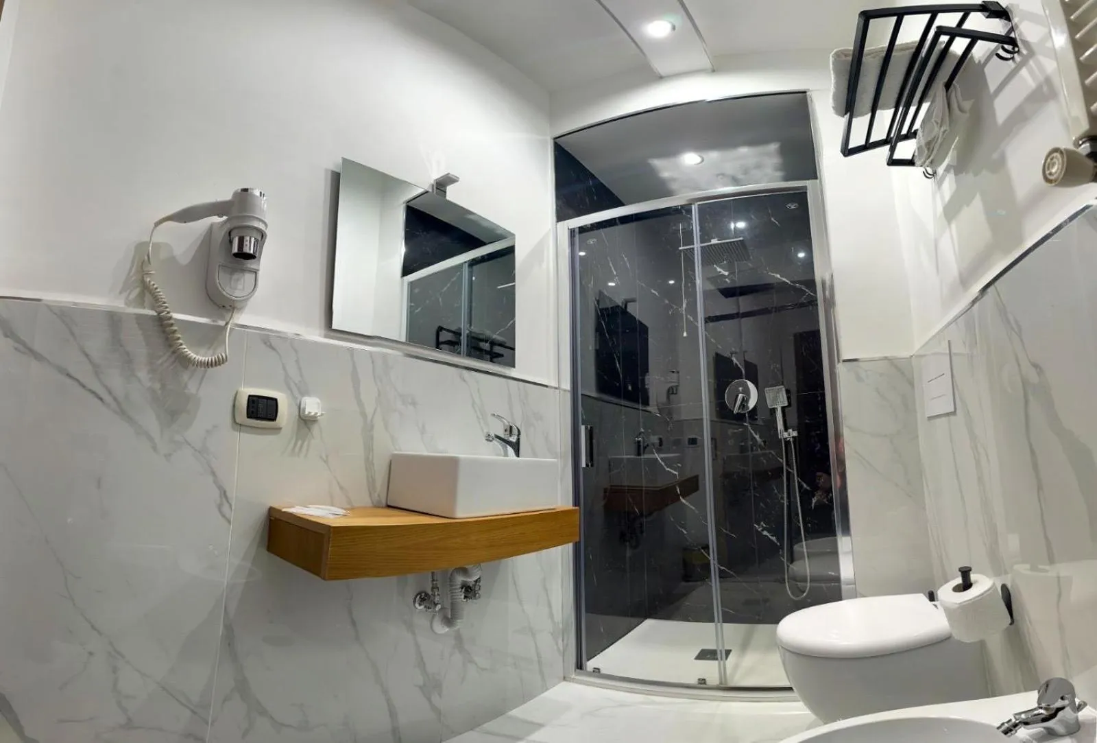 Shower in Hotel Barbato