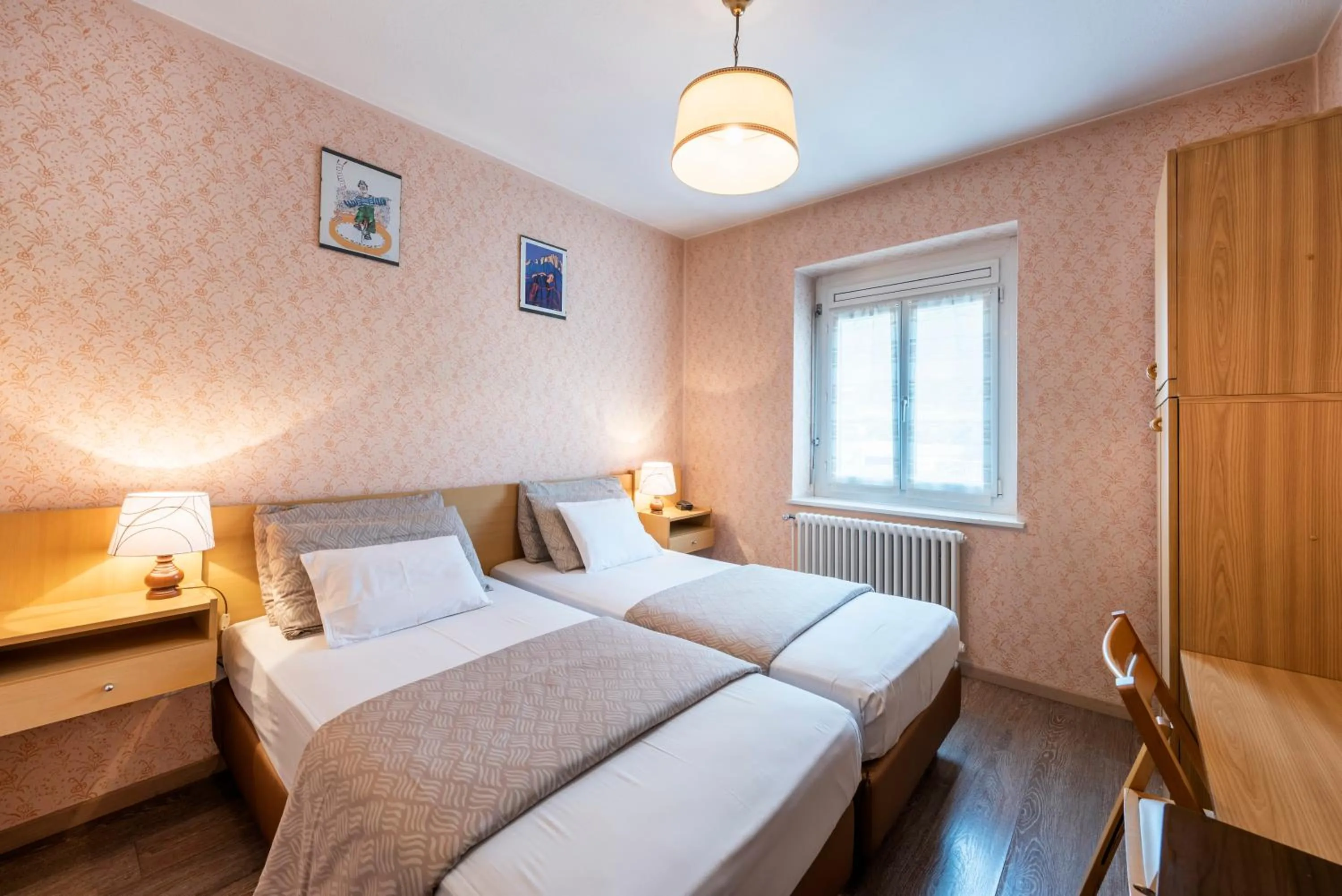 Bed in Albergo Ristorante Svizzero