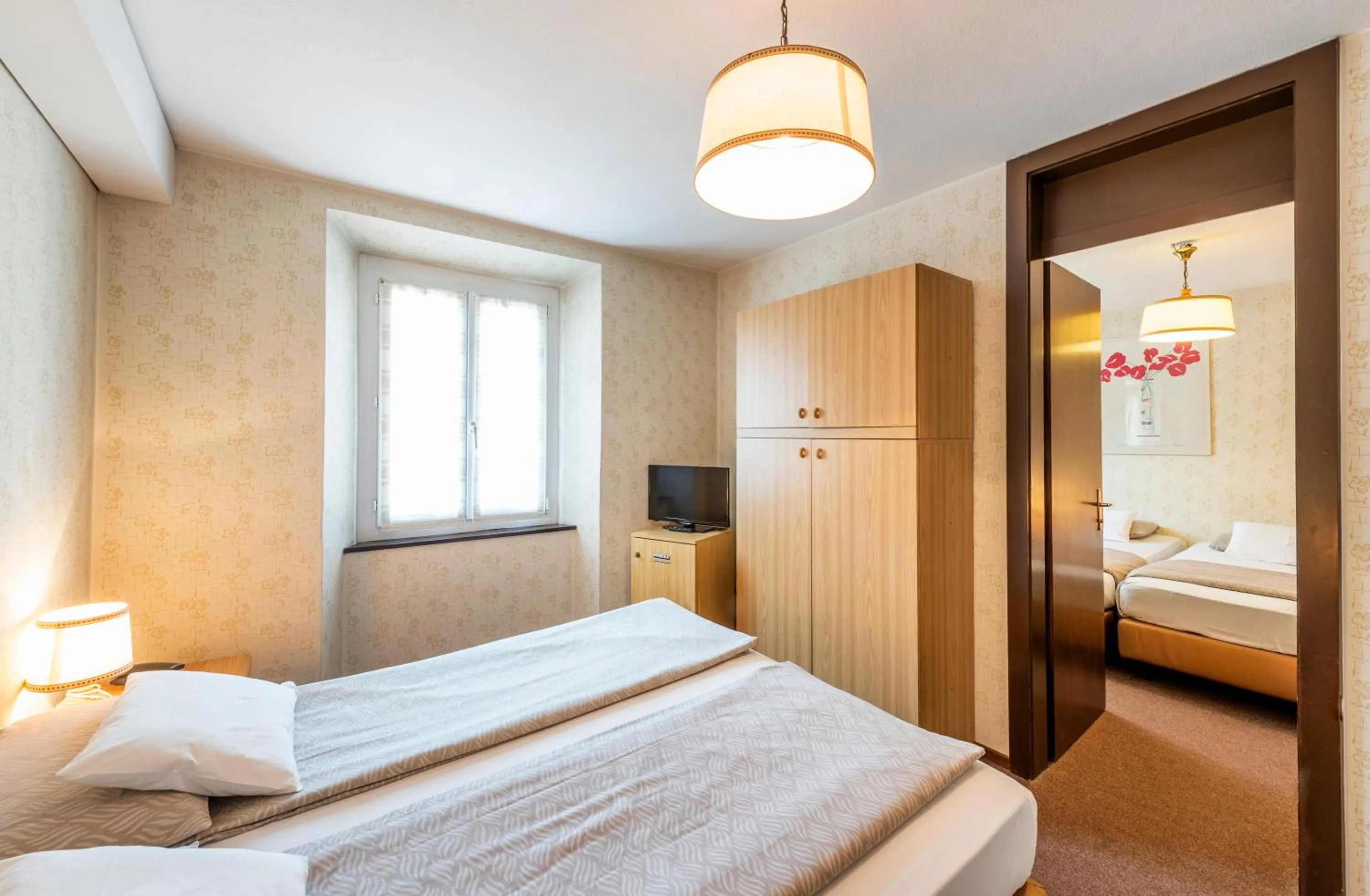 Bed in Albergo Ristorante Svizzero