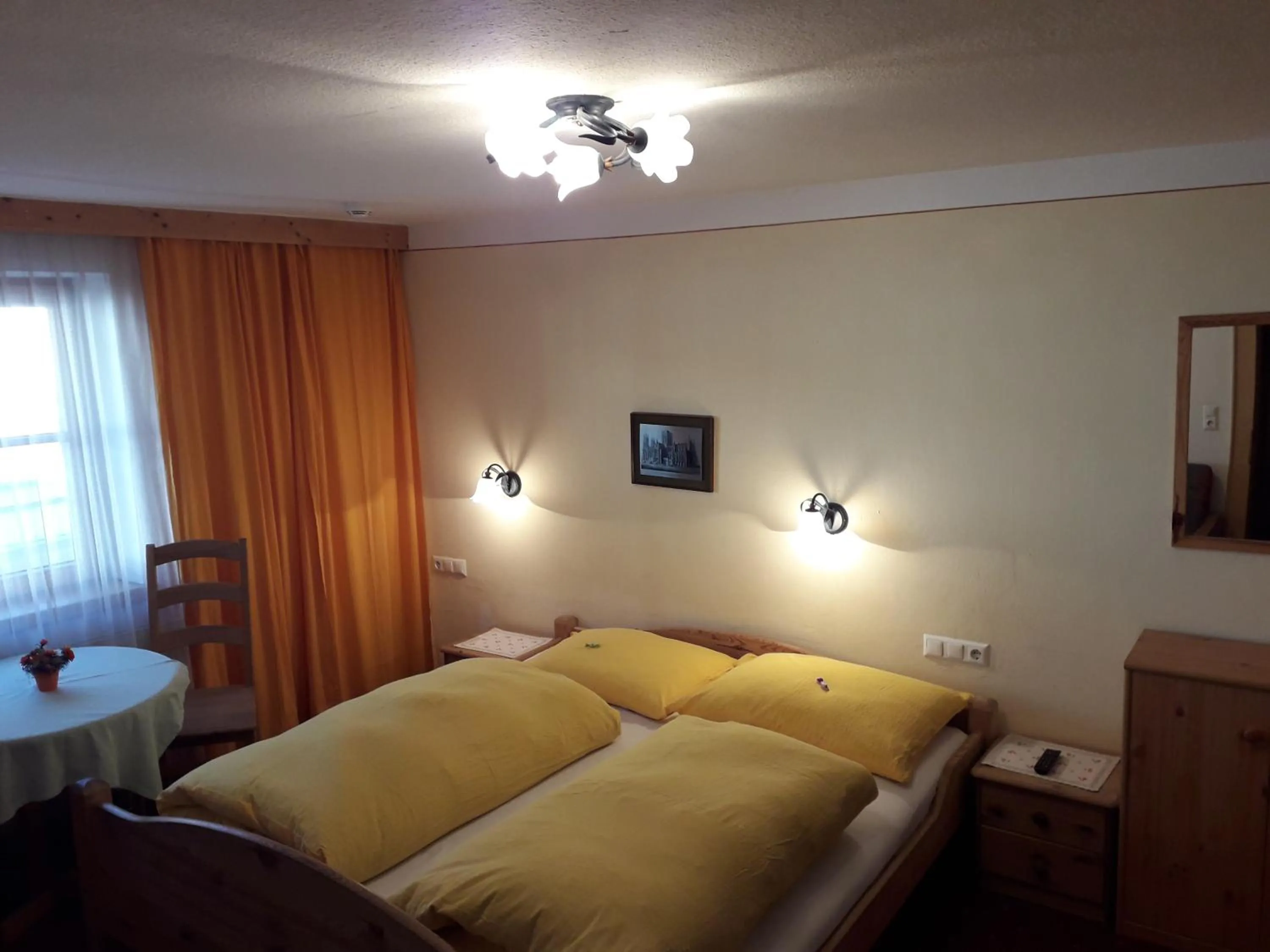 Bedroom, Bed in Ferienwohnungen Starchenthof - Wildschönau, Premiumcard inclusive