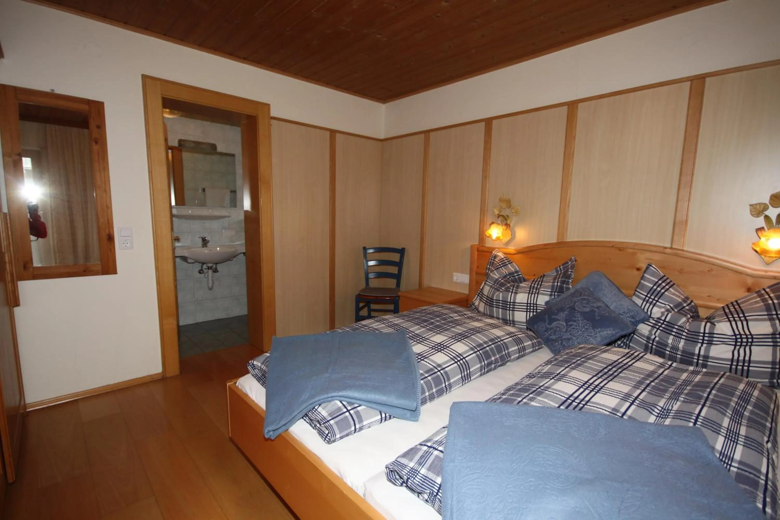 Bedroom, Bed in Ferienwohnungen Starchenthof - Wildschönau, Premiumcard inclusive