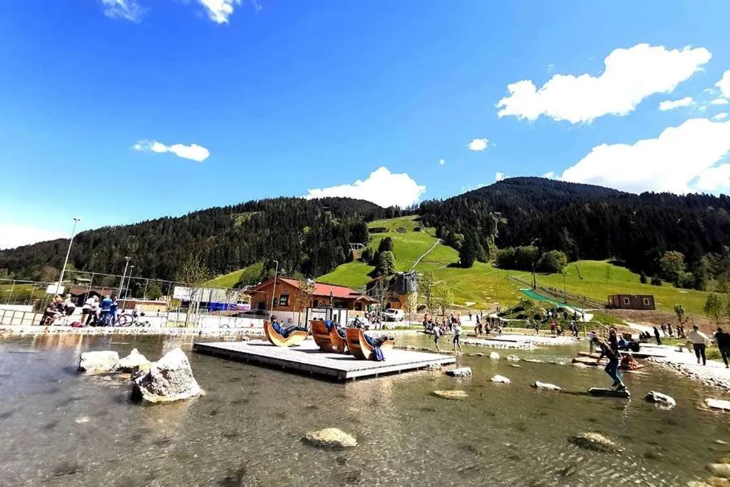 Children play ground in Ferienwohnungen Starchenthof - Wildschönau, Premiumcard inclusive