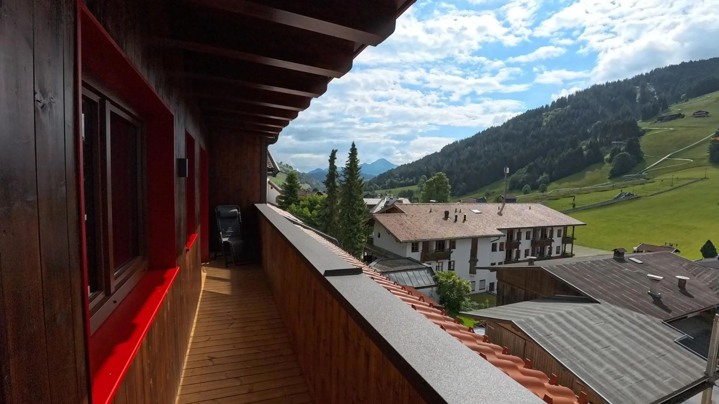 Property building in Ferienwohnungen Starchenthof - Wildschönau, Premiumcard inclusive