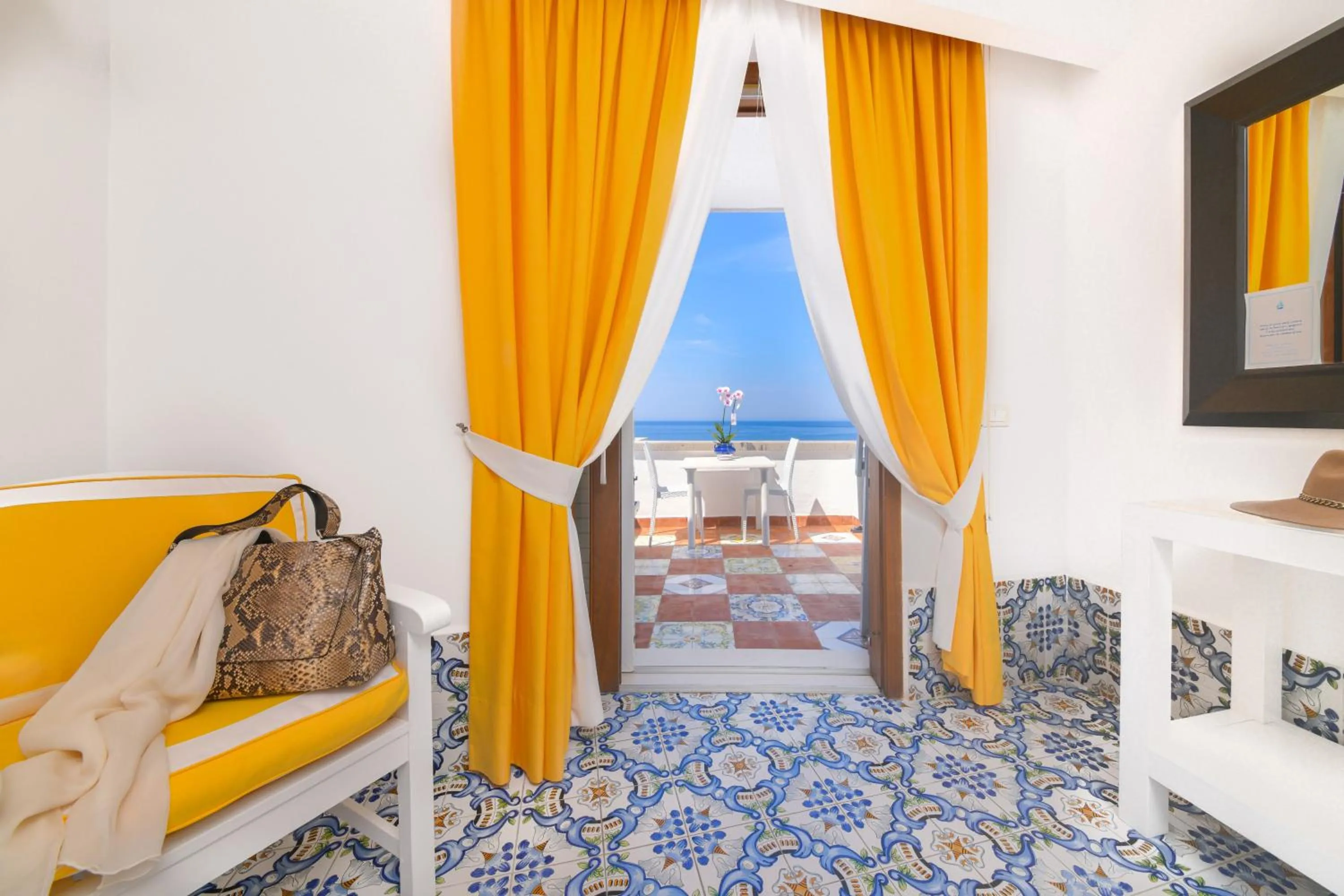 Bedroom, Bed in Hotel Casa Celestino