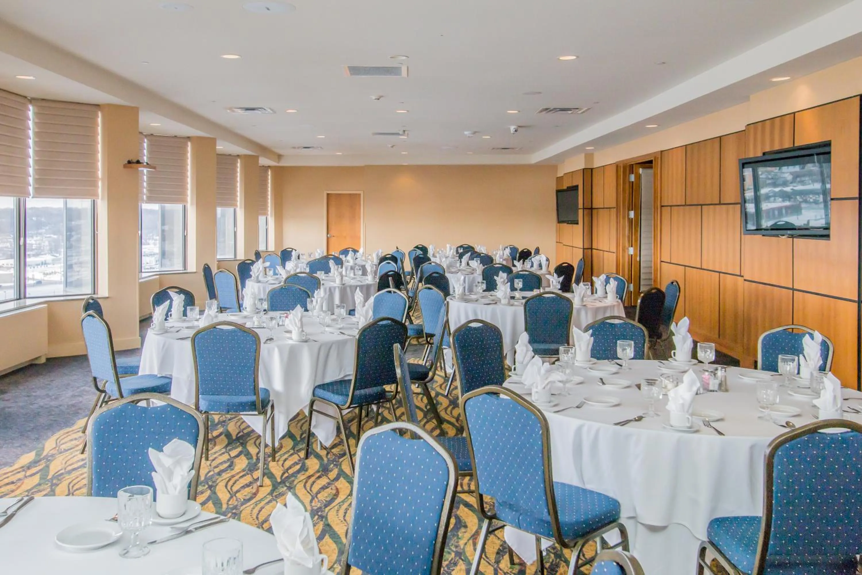 City view in Doubletree By Hilton Battle Creek