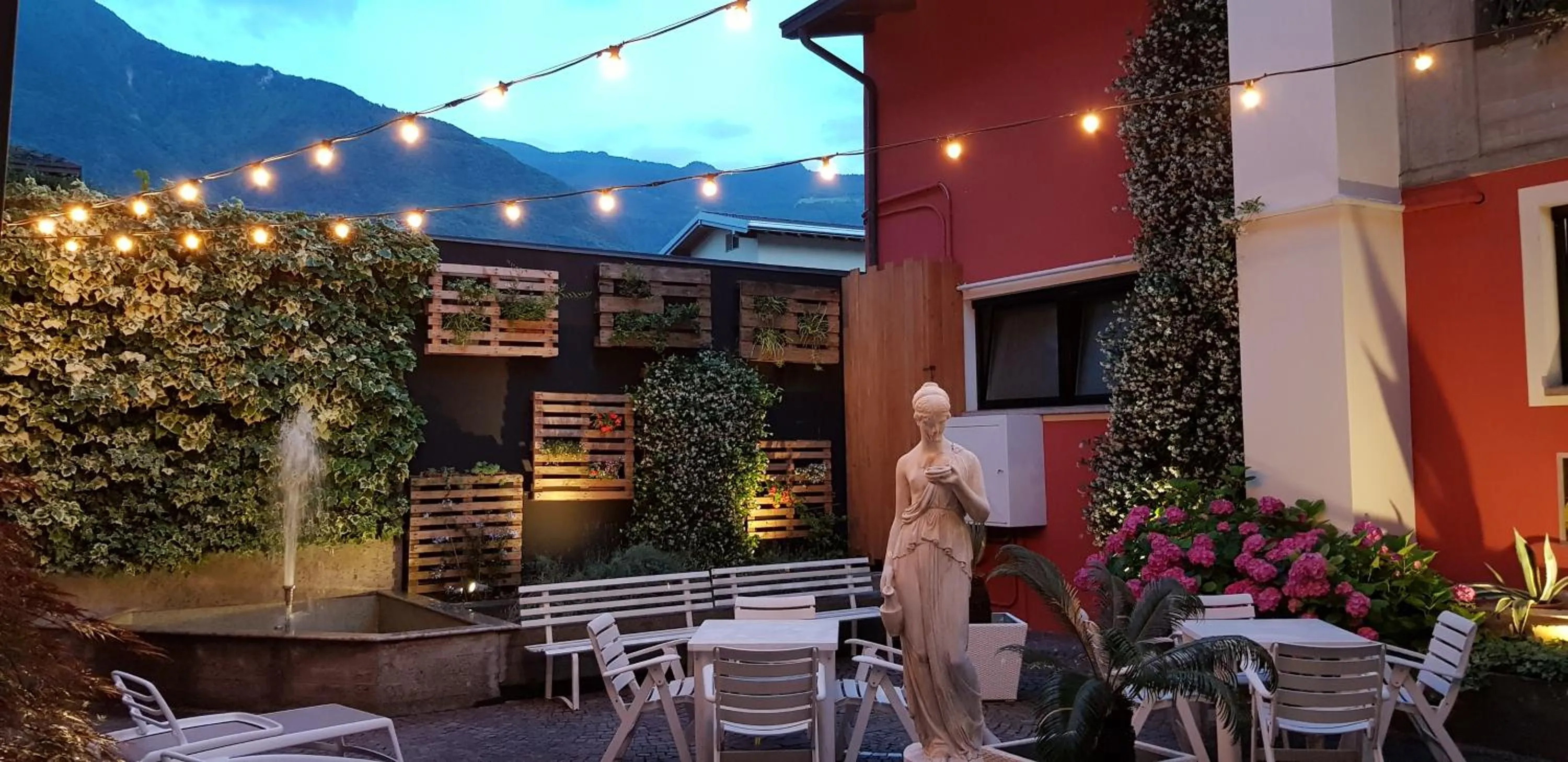 Garden in Hotel Diana