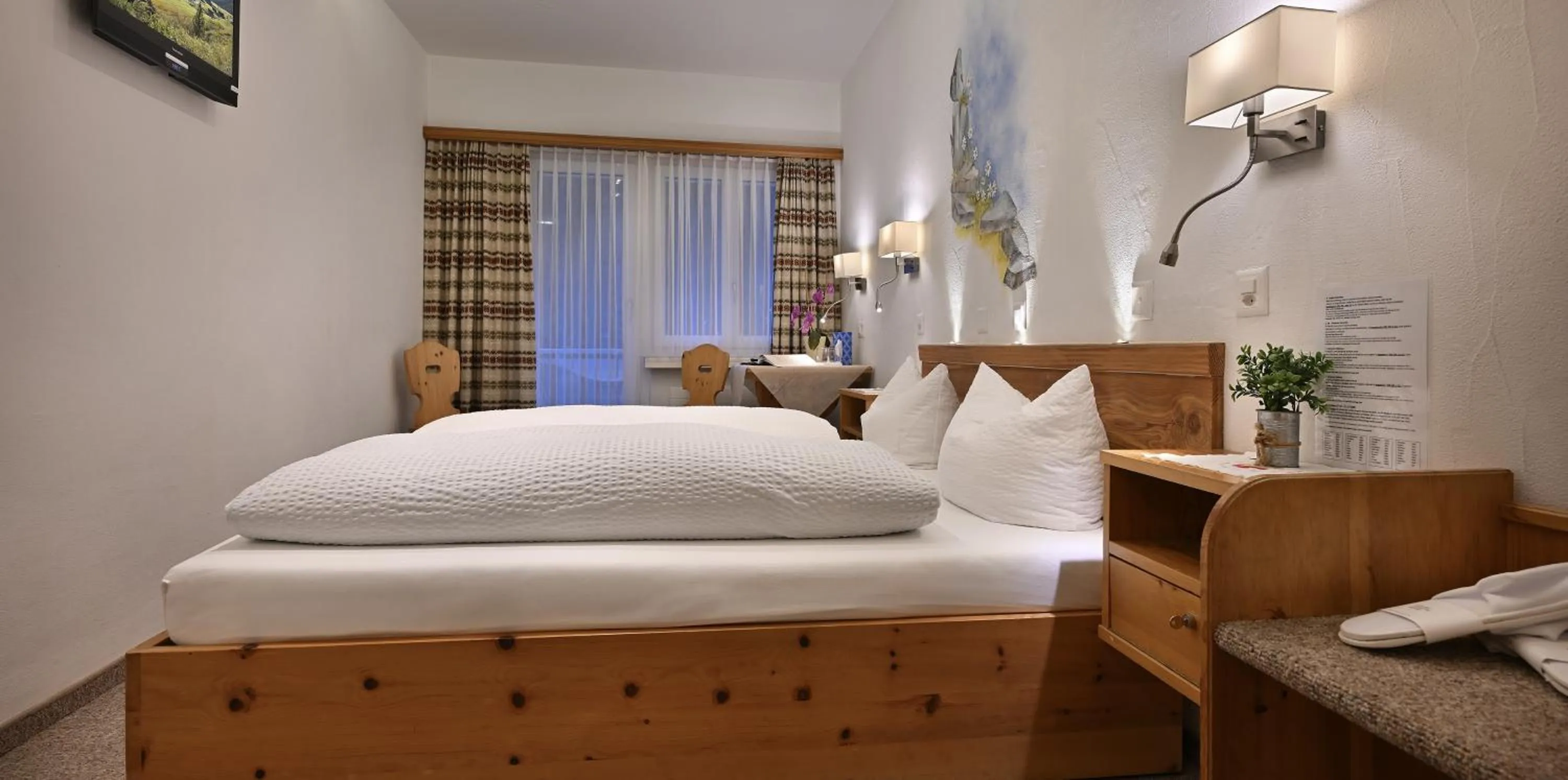 Photo of the whole room in Hotel Acla Filli