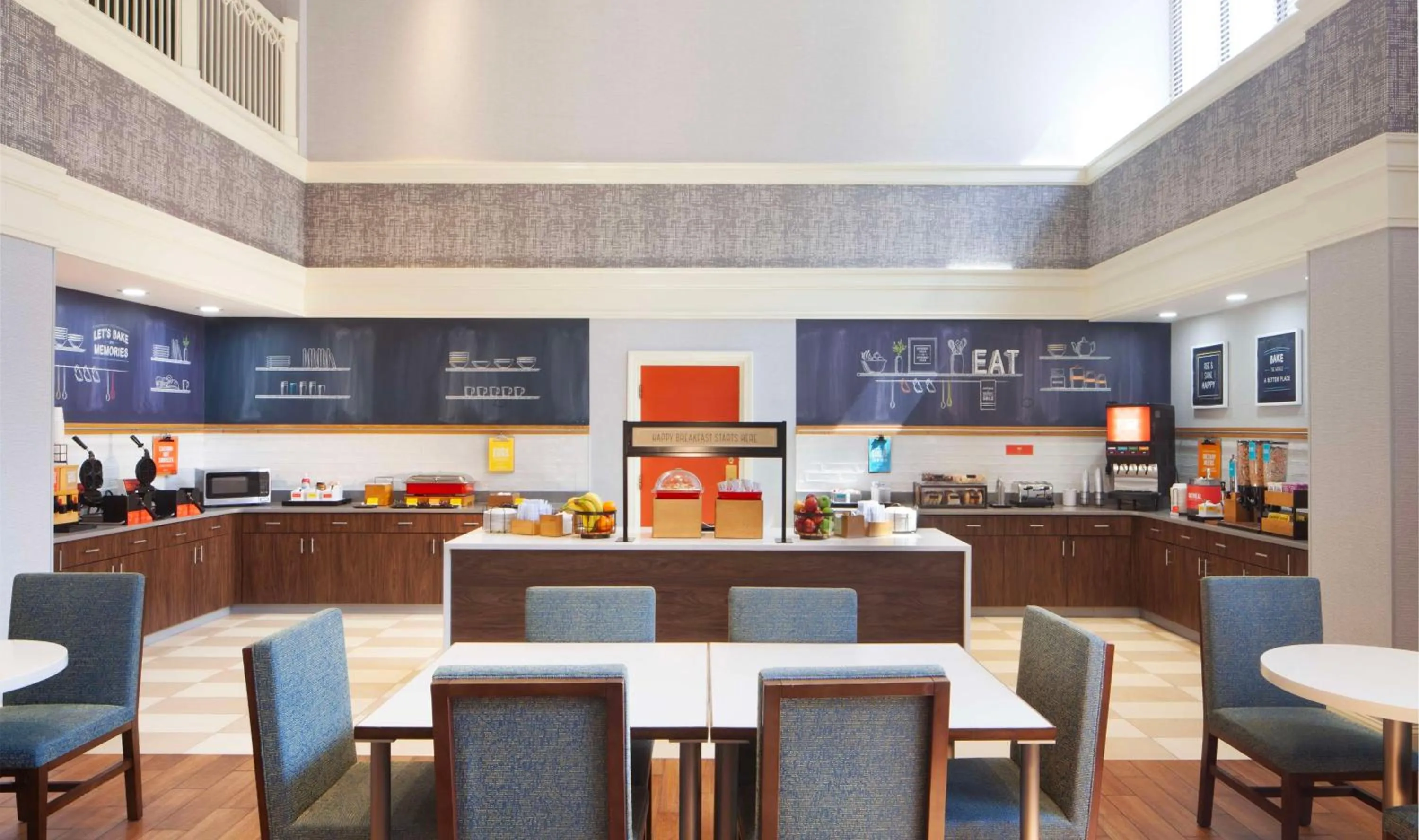 Breakfast in Hampton Inn & Suites-Atlanta Airport North-I-85