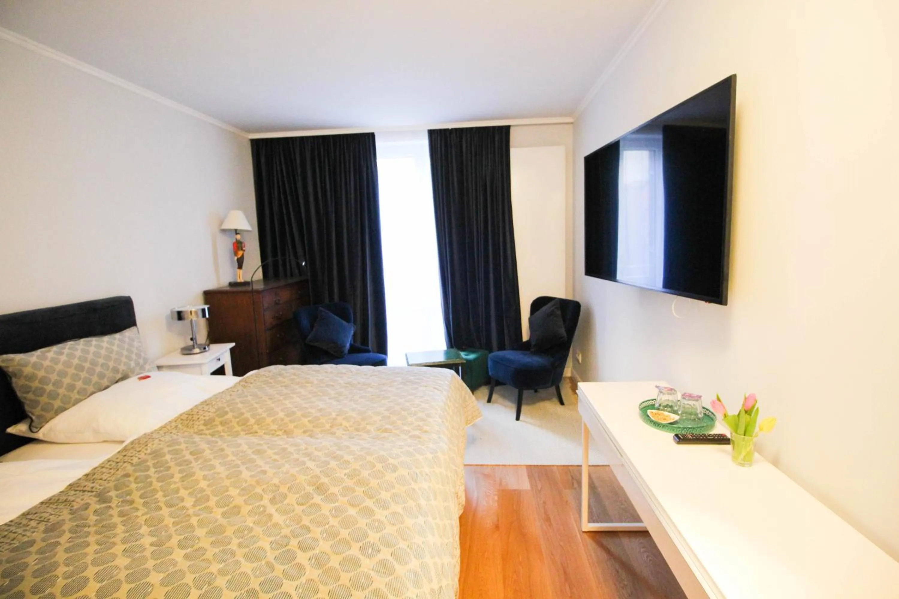 Bed in das kleine Hotel in München