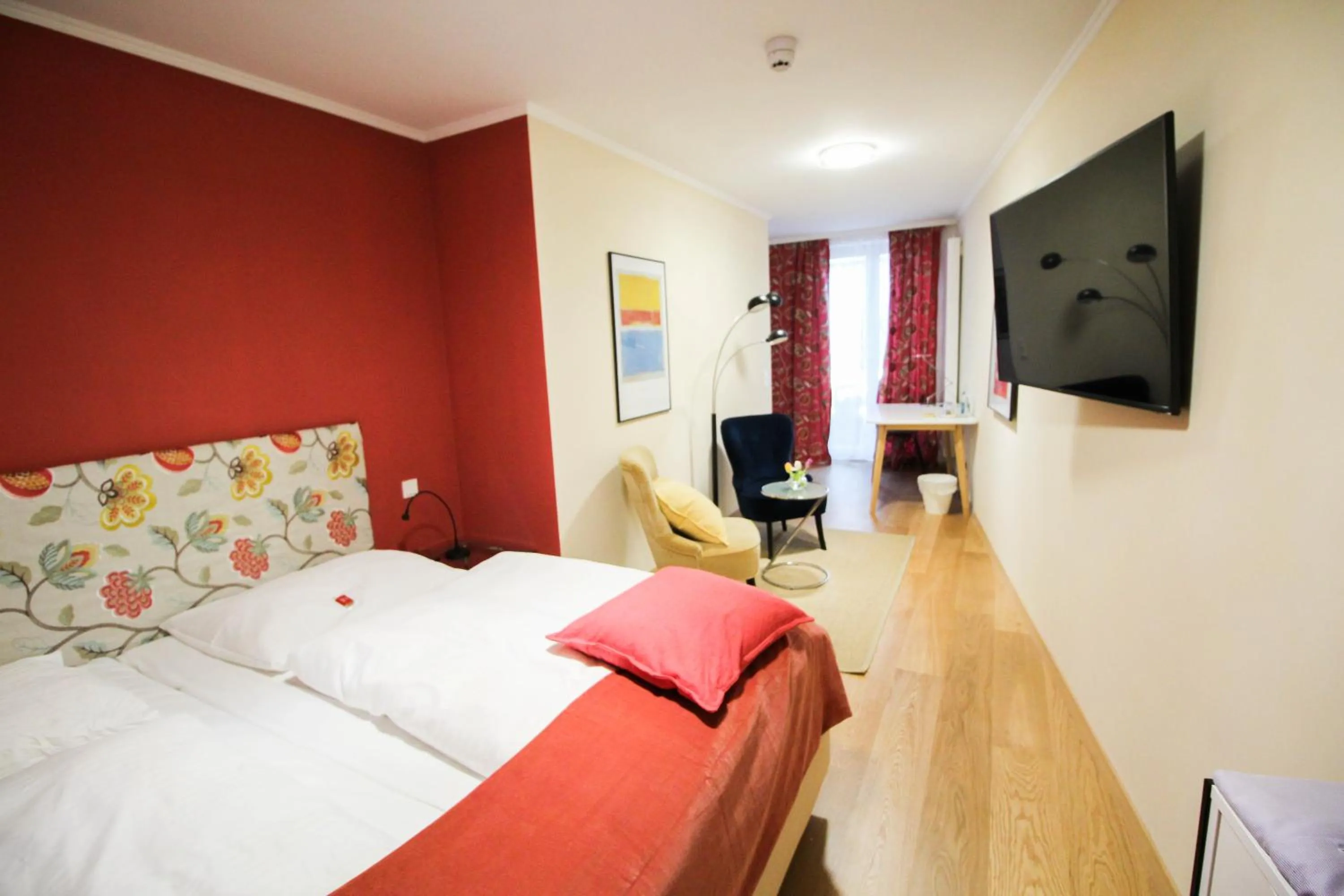 Bed in das kleine Hotel in München