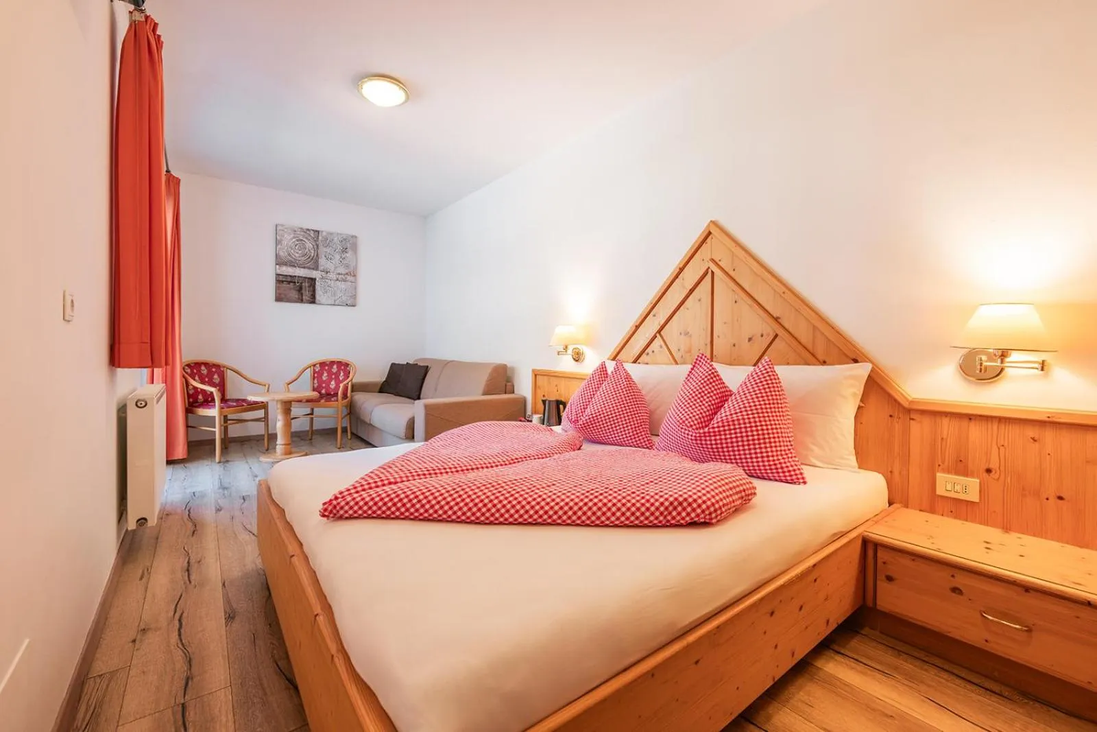 Photo of the whole room, Bed in Hotel Appartement Haus Gitschberg