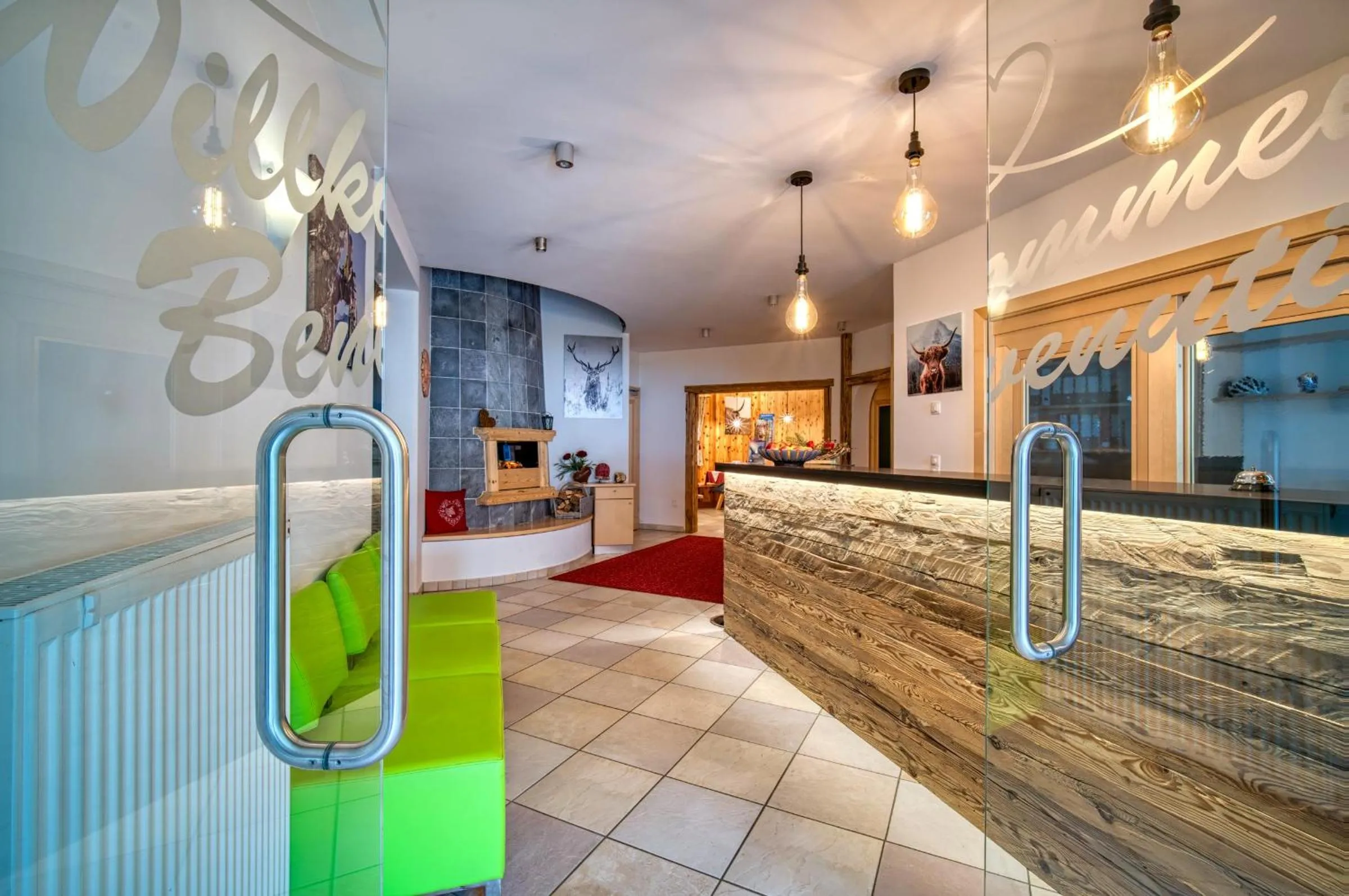 Lobby or reception in Hotel Appartement Haus Gitschberg