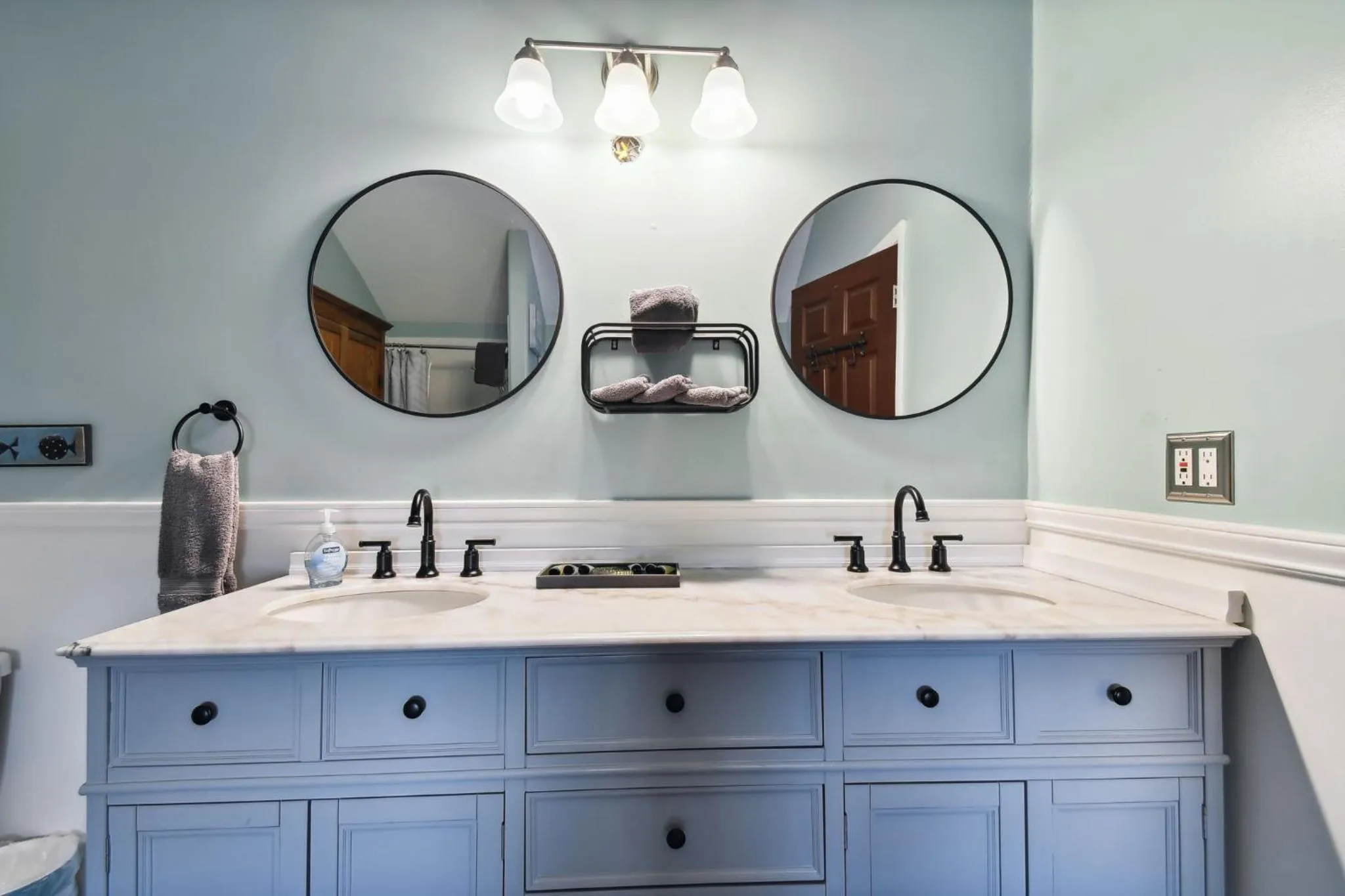 Sea Breeze Manor Inn