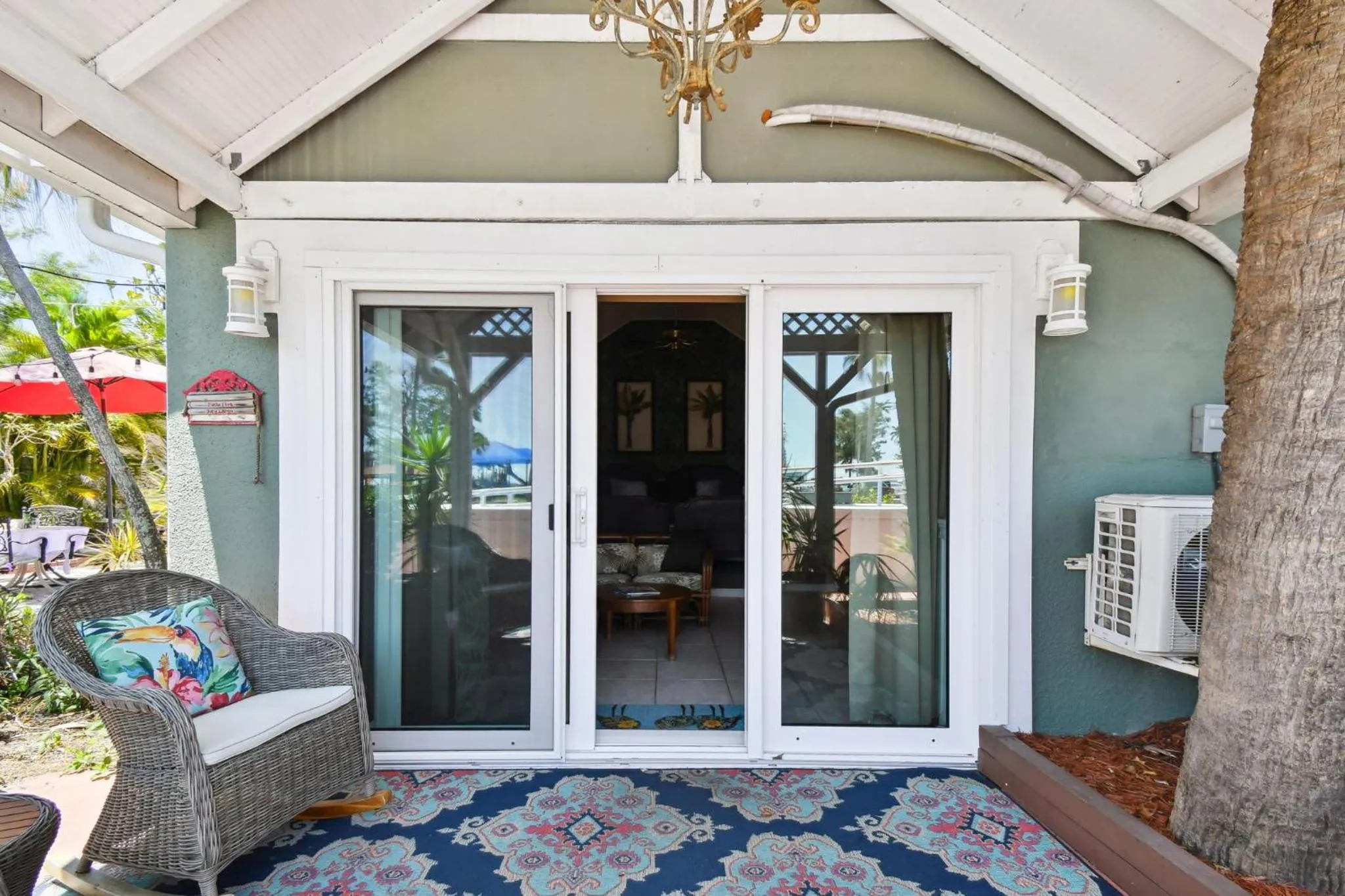 Sea Breeze Manor Inn