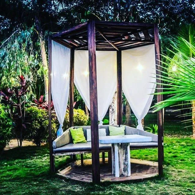 Seating area in Las Dunas Surf Resort